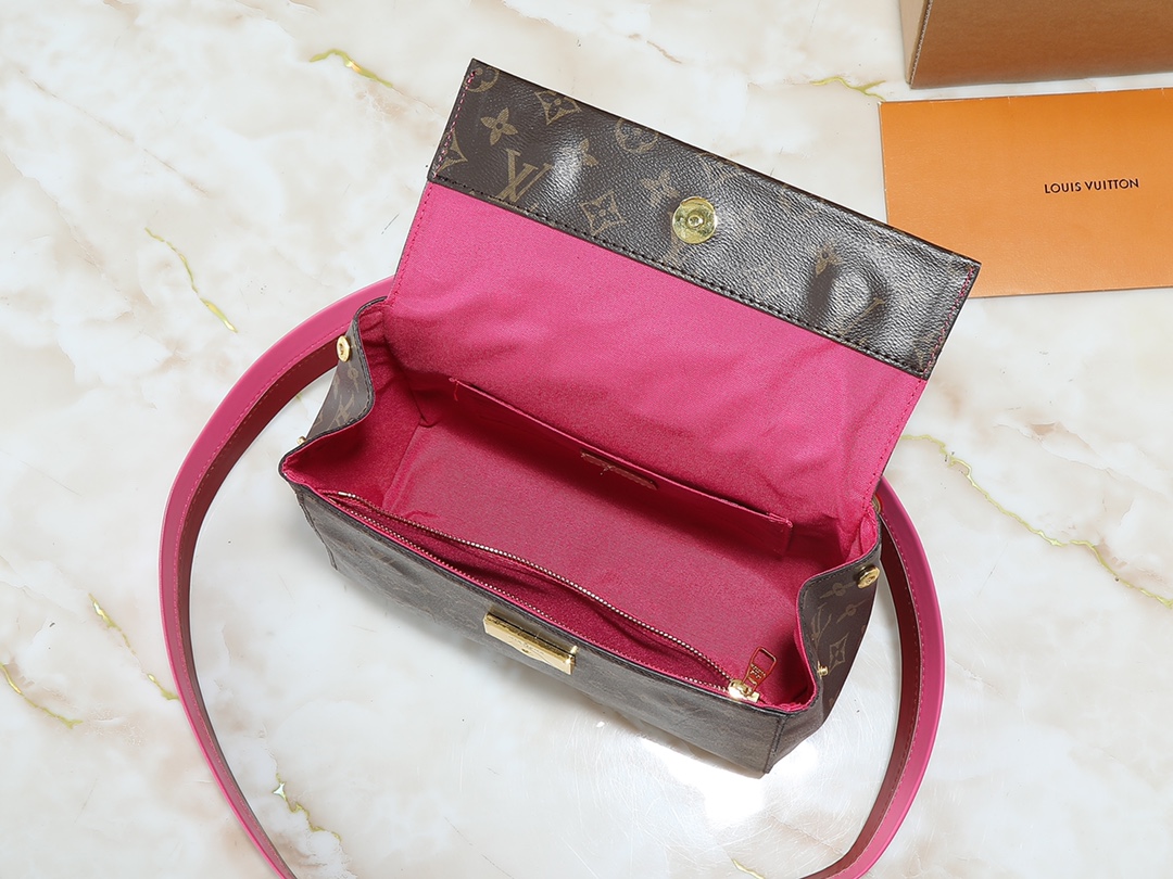 LOUIS VUITTON ルイヴィトン CLUNY BB バッグ M42738 M44863