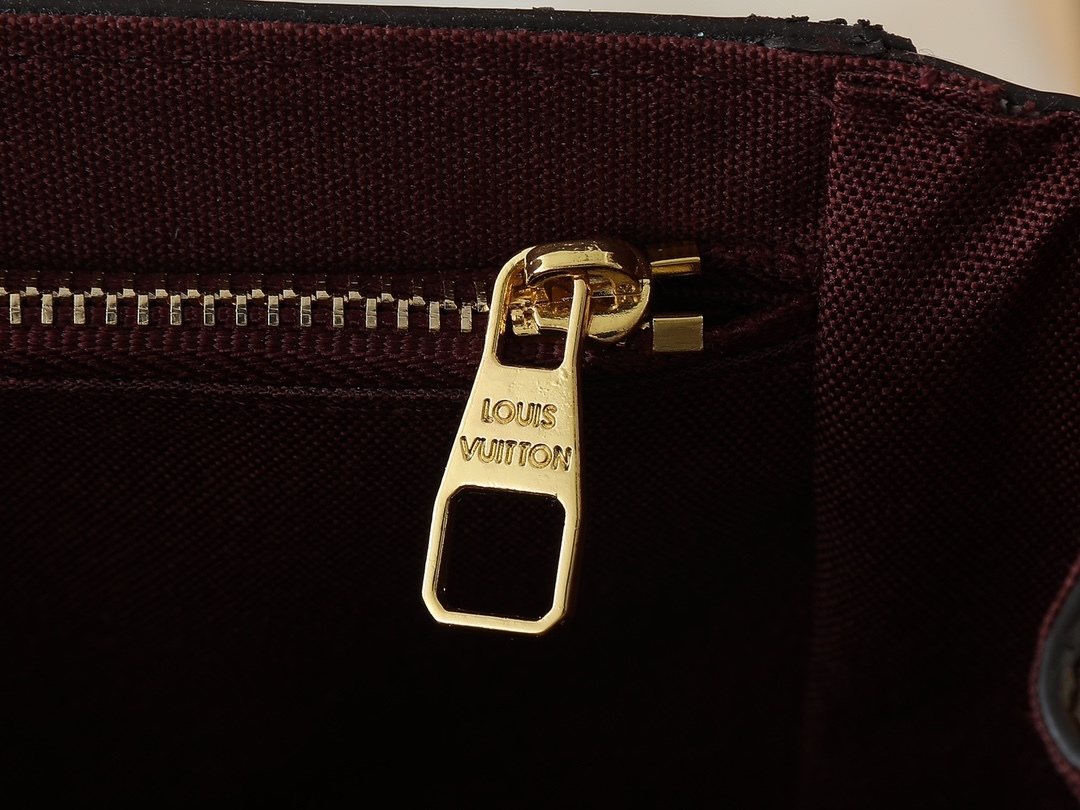 LOUIS VUITTON ルイヴィトン CLUNY BB バッグ M42738 M44863