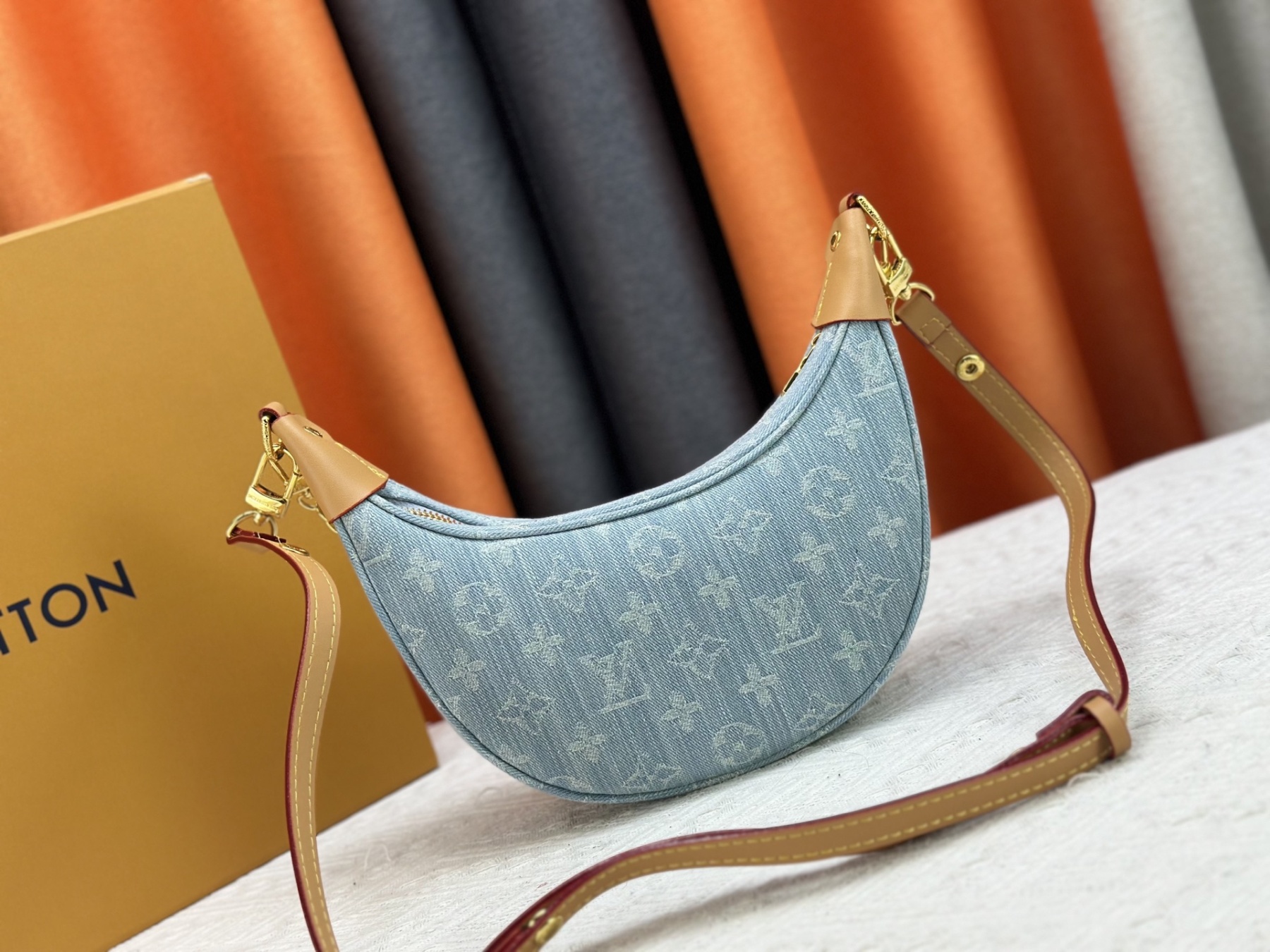 LOUIS VUITTON ルイヴィトン LOOP DENIM バッグ M24846