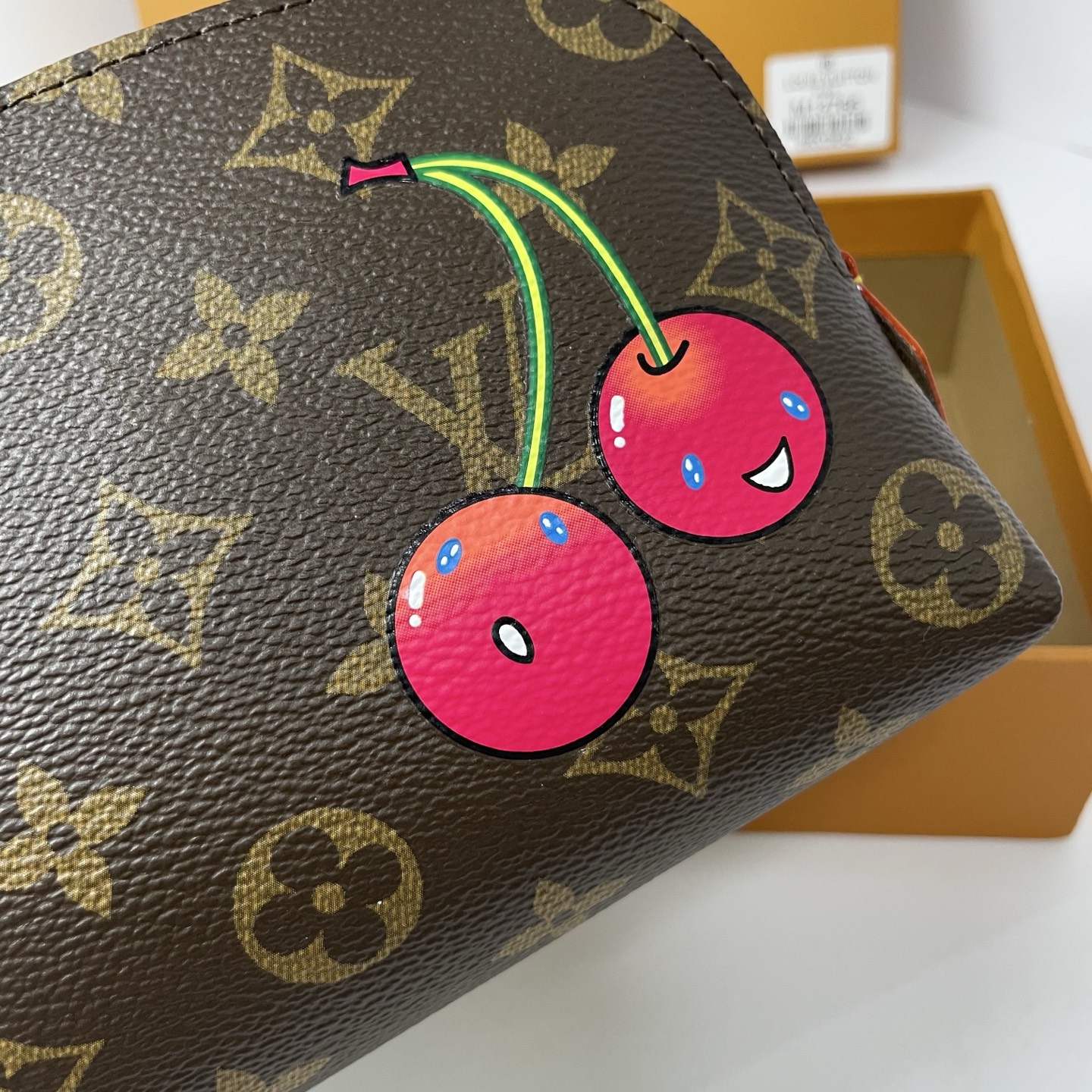 LOUIS VUITTON（ルイヴィトン）Monogram 化粧ポーチ M13766