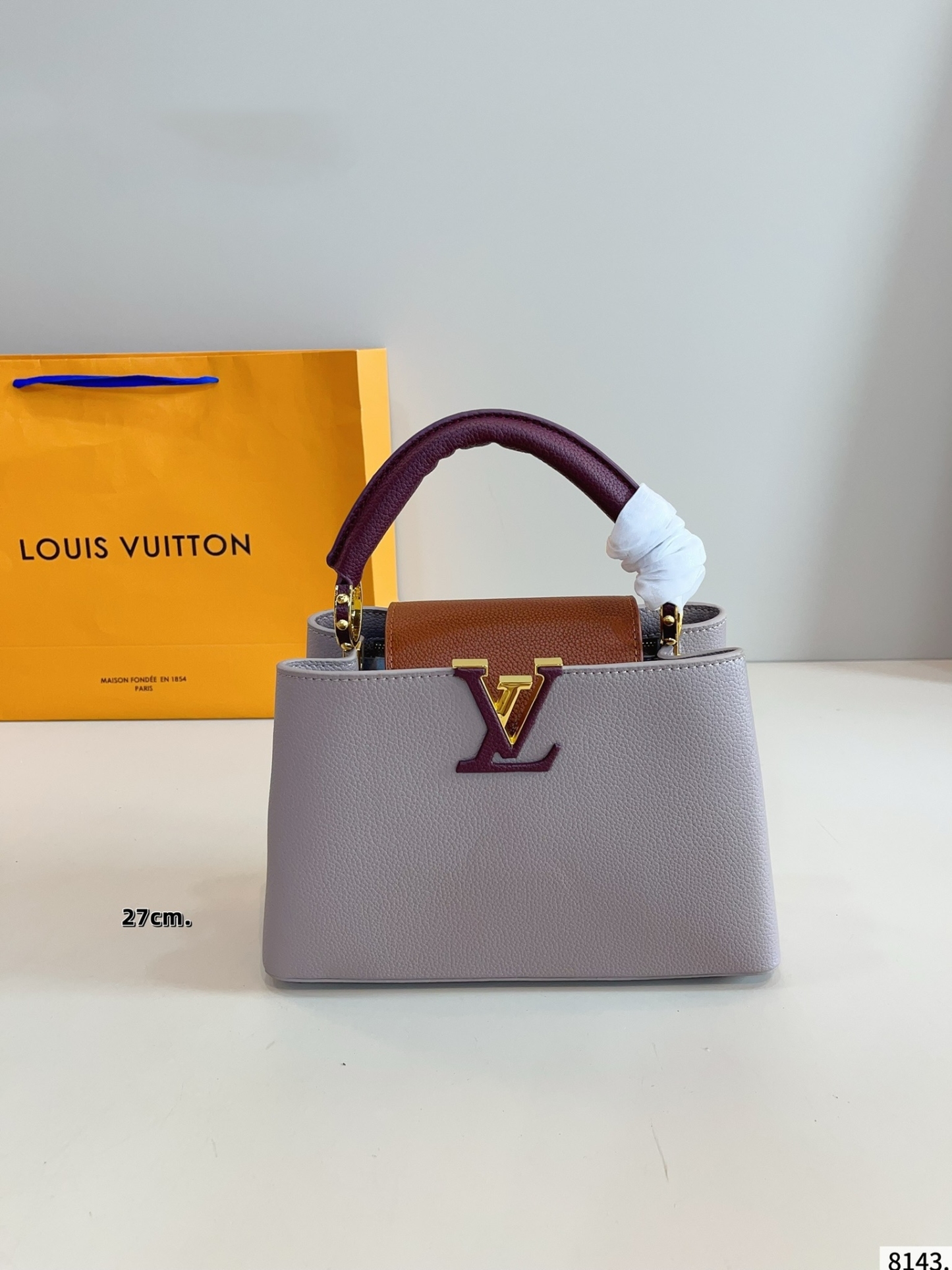LOUIS VUITTON ルイヴィトン Capucines bb ハンドバッグ