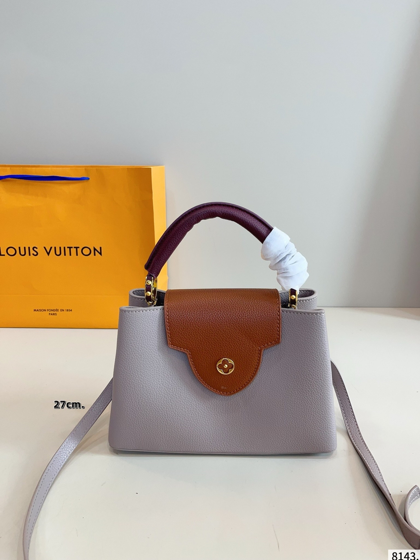 LOUIS VUITTON ルイヴィトン Capucines bb ハンドバッグ