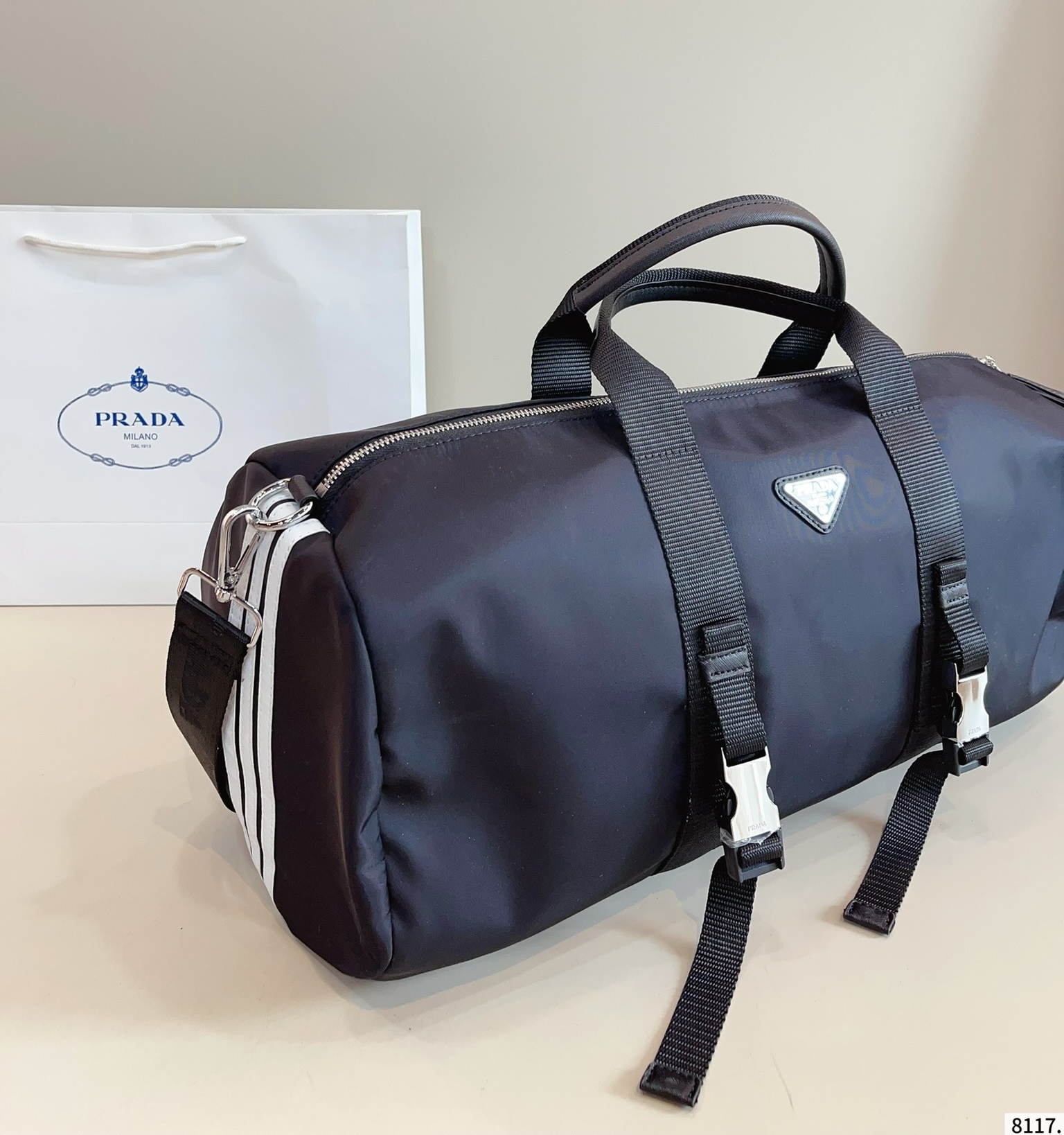 【PRADA公式旗艦店】プラダ ADIDAS 連名の旅行かばん