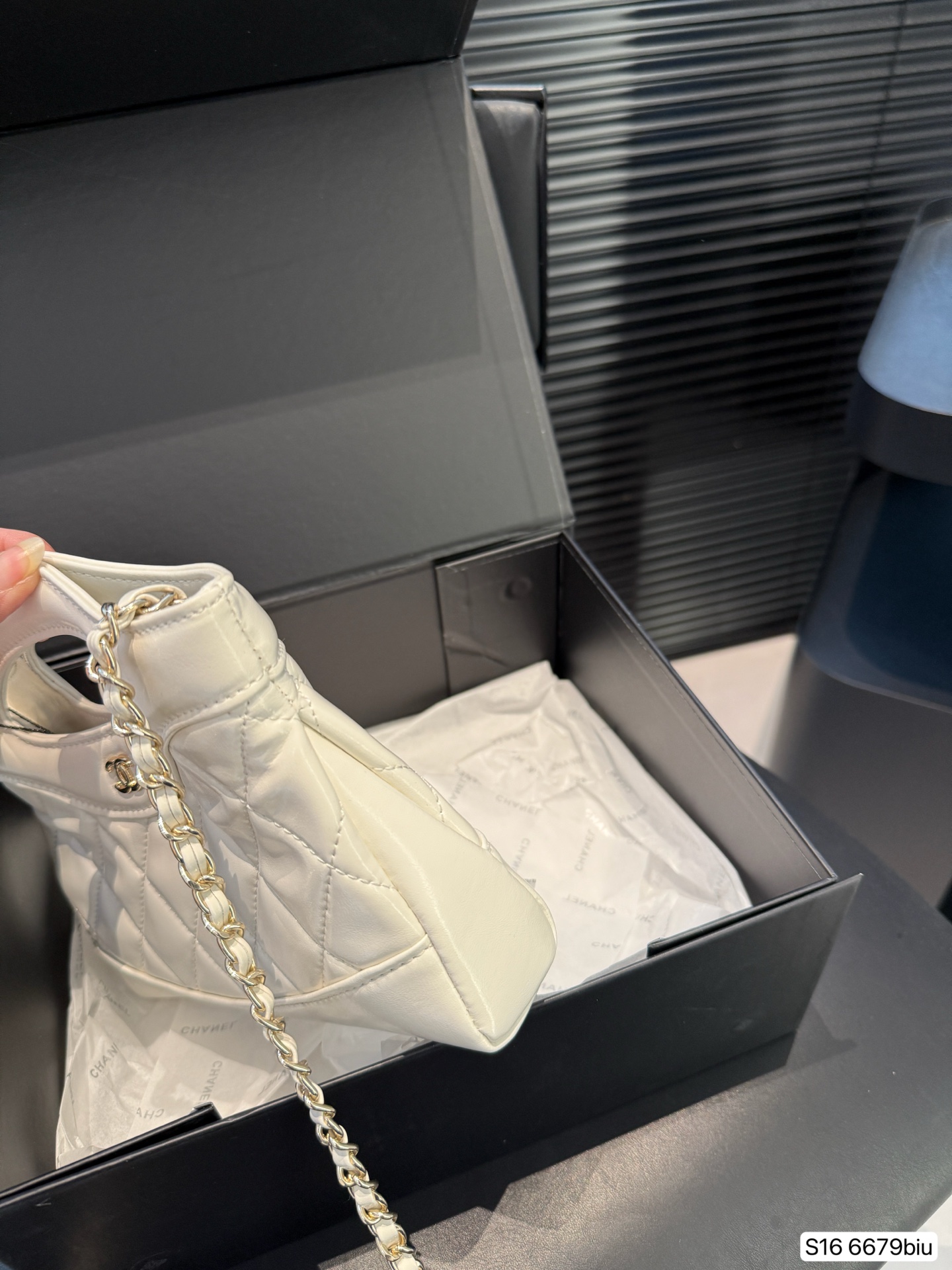 【CHANEL公式旗艦店】シャネル 31 Bag チェーンバッグ