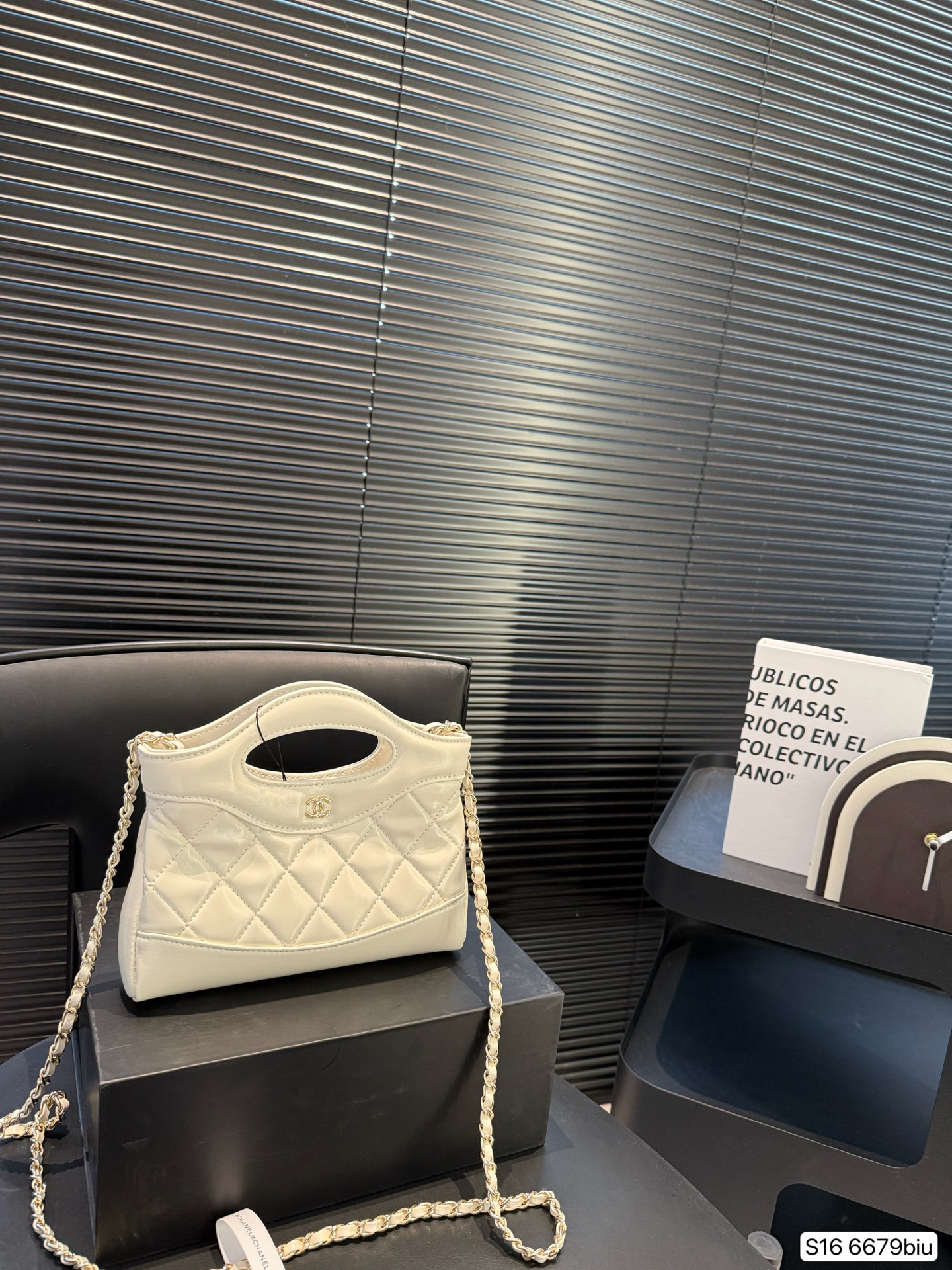 【CHANEL公式旗艦店】シャネル 31 Bag チェーンバッグ