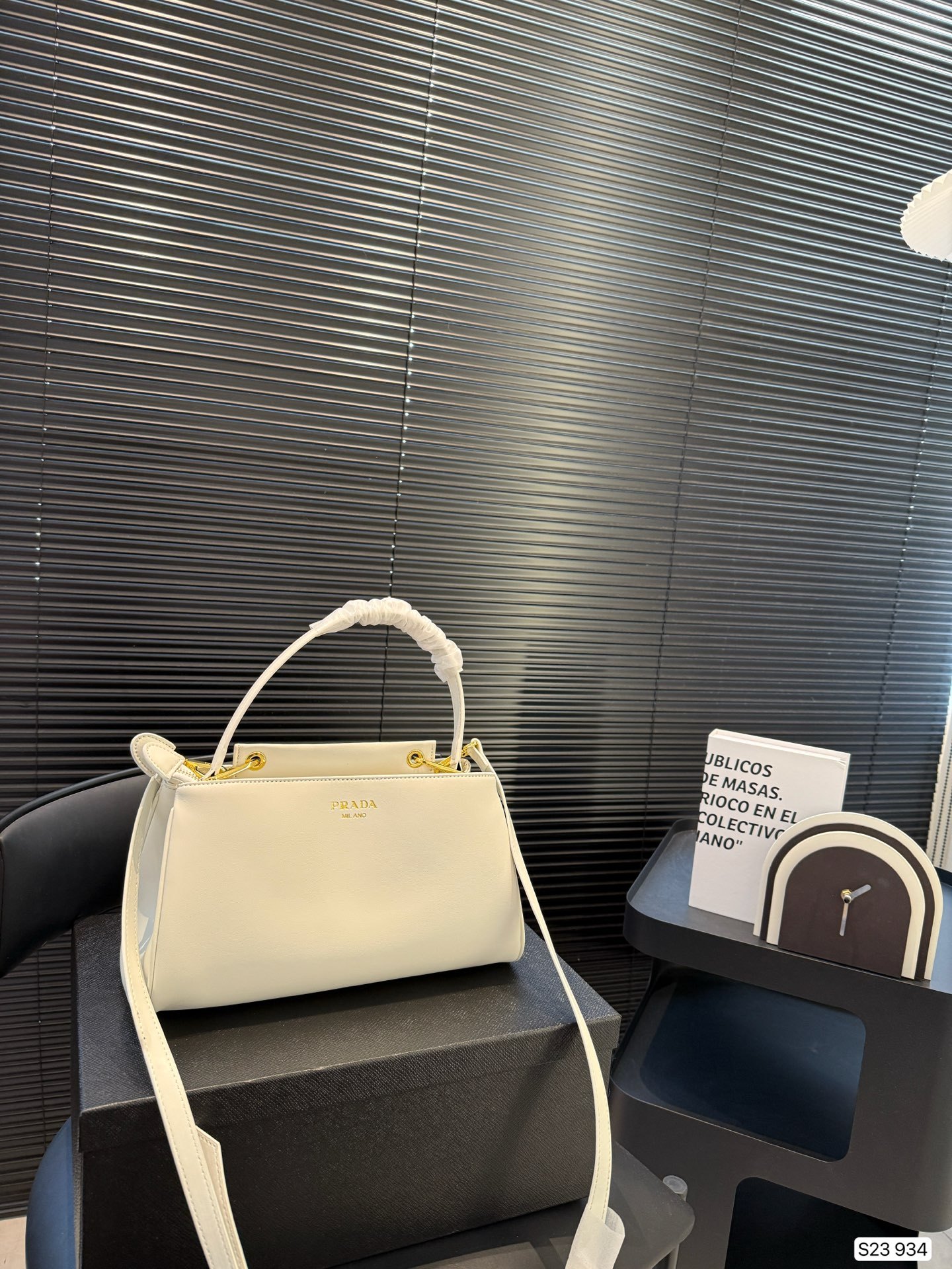 【PRADA公式旗艦店】プラダ クロスボディバッグ