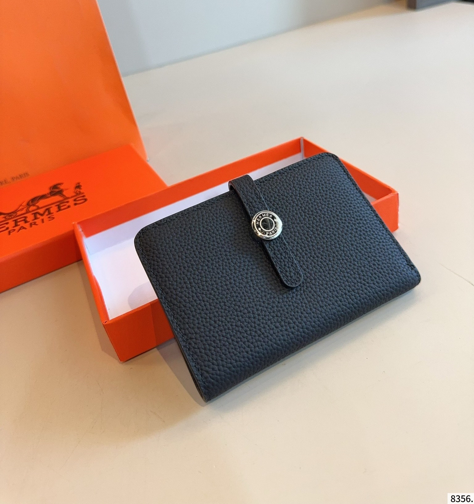 【HERMES公式旗艦店】エルメス 財布  5カラー 13*9CM