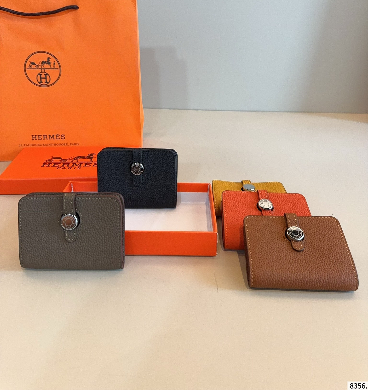 【HERMES公式旗艦店】エルメス 財布  5カラー 10*8CM