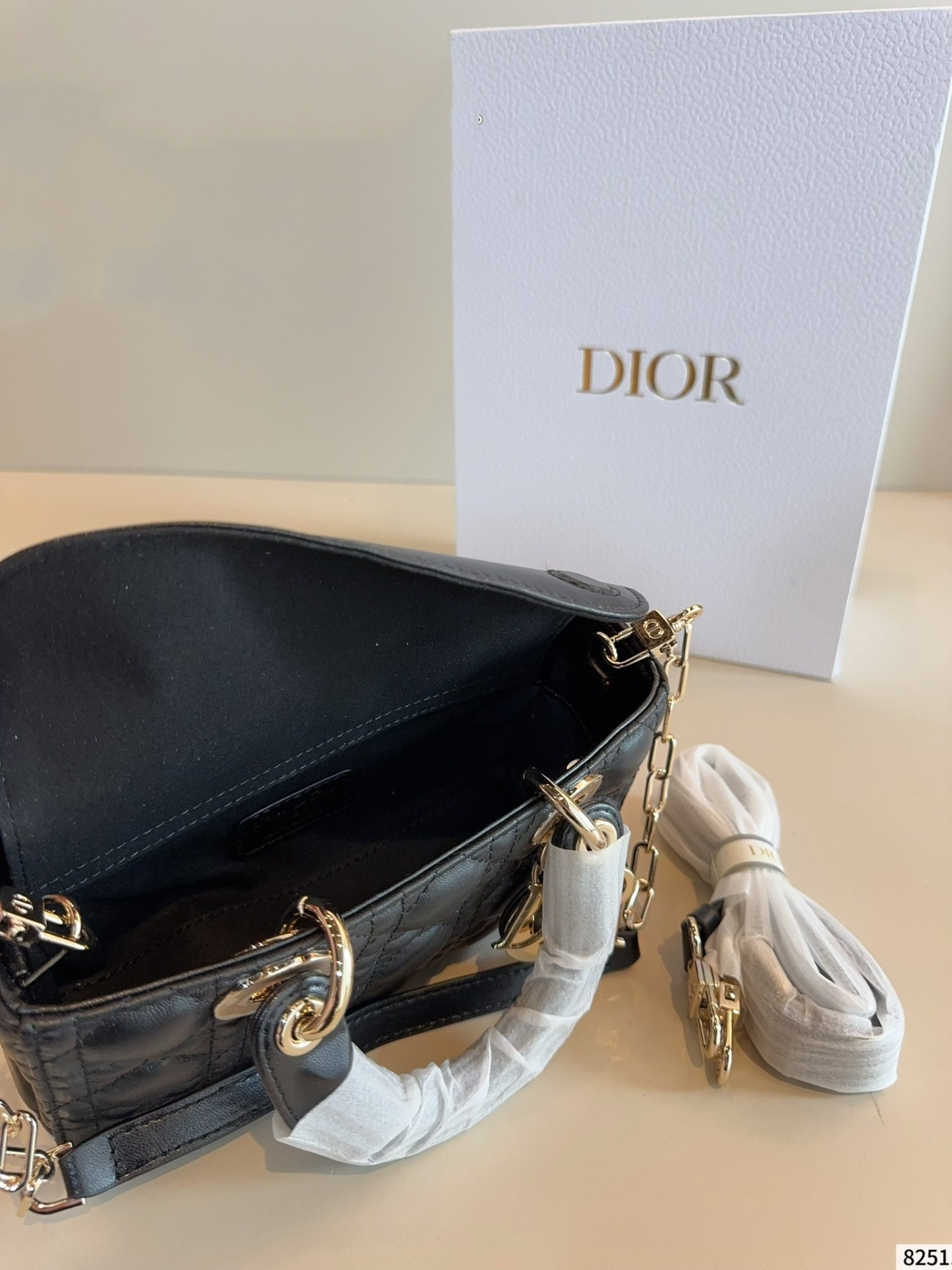 【DIOR公式旗艦店】レディディオール Lady D-joy ハンドバッグ