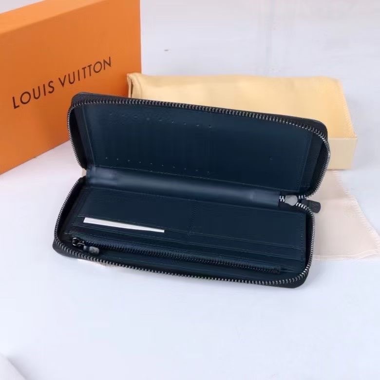 LOUIS VUITTON（ルイヴィトン）Shadow 財布 M82320