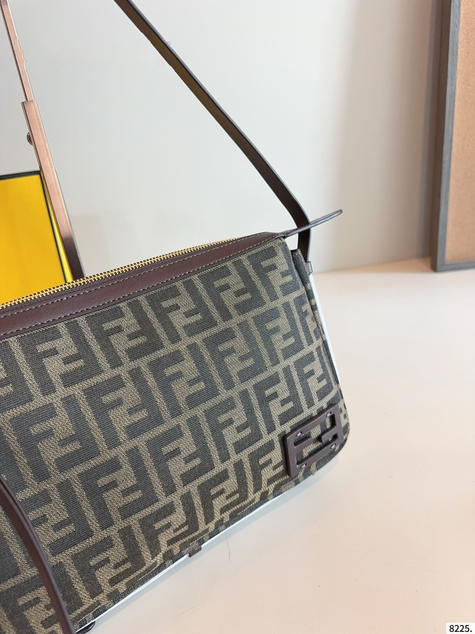 【FENDI旗艦店】フェンディ 大人気アイテムバッグ ショルダーバッグ