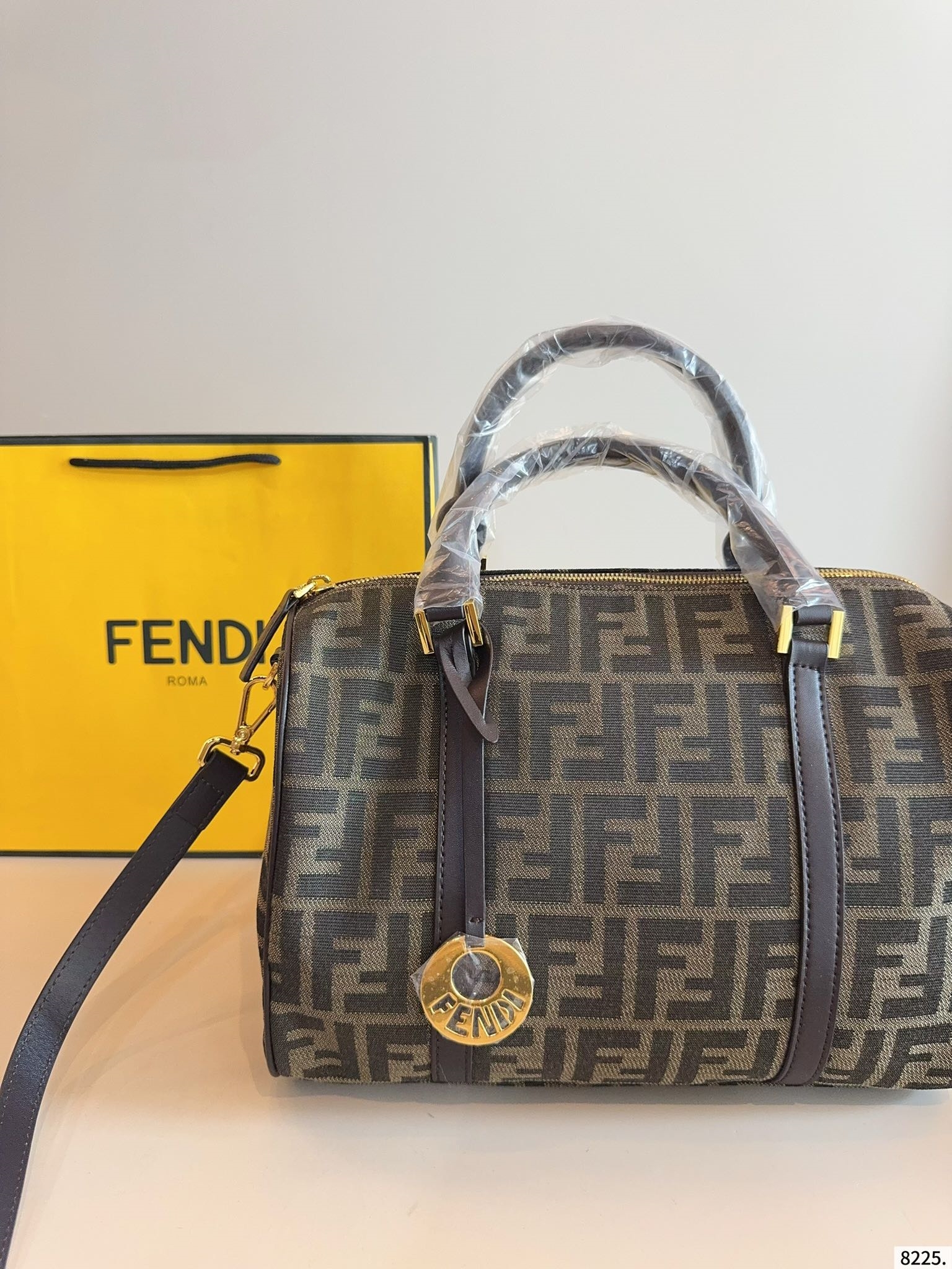 【FENDI公式旗艦店】フェンディ ボストンショルダーバッグ 30*17*20cm