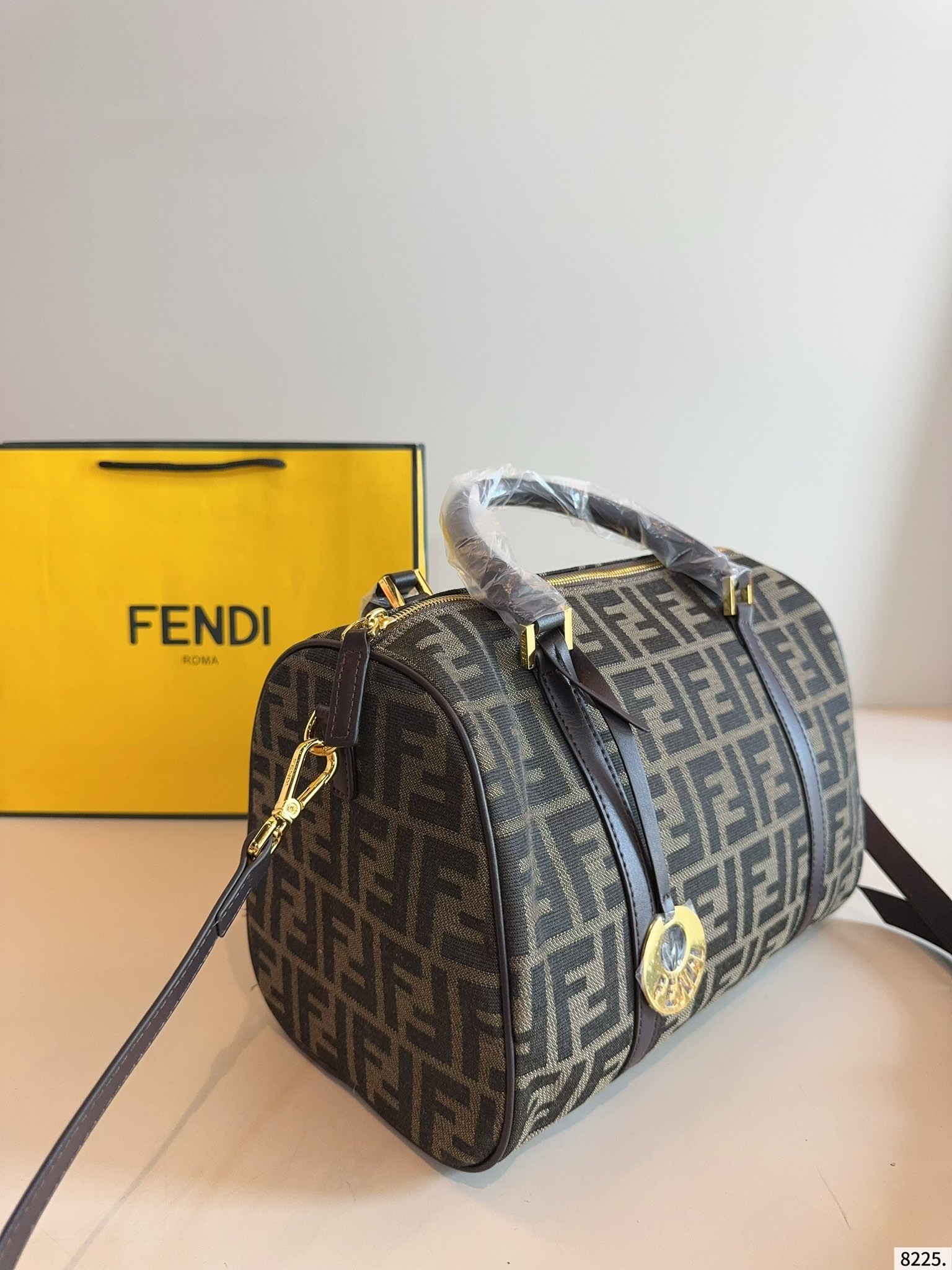 【FENDI公式旗艦店】フェンディ ボストンショルダーバッグ 30*17*20cm