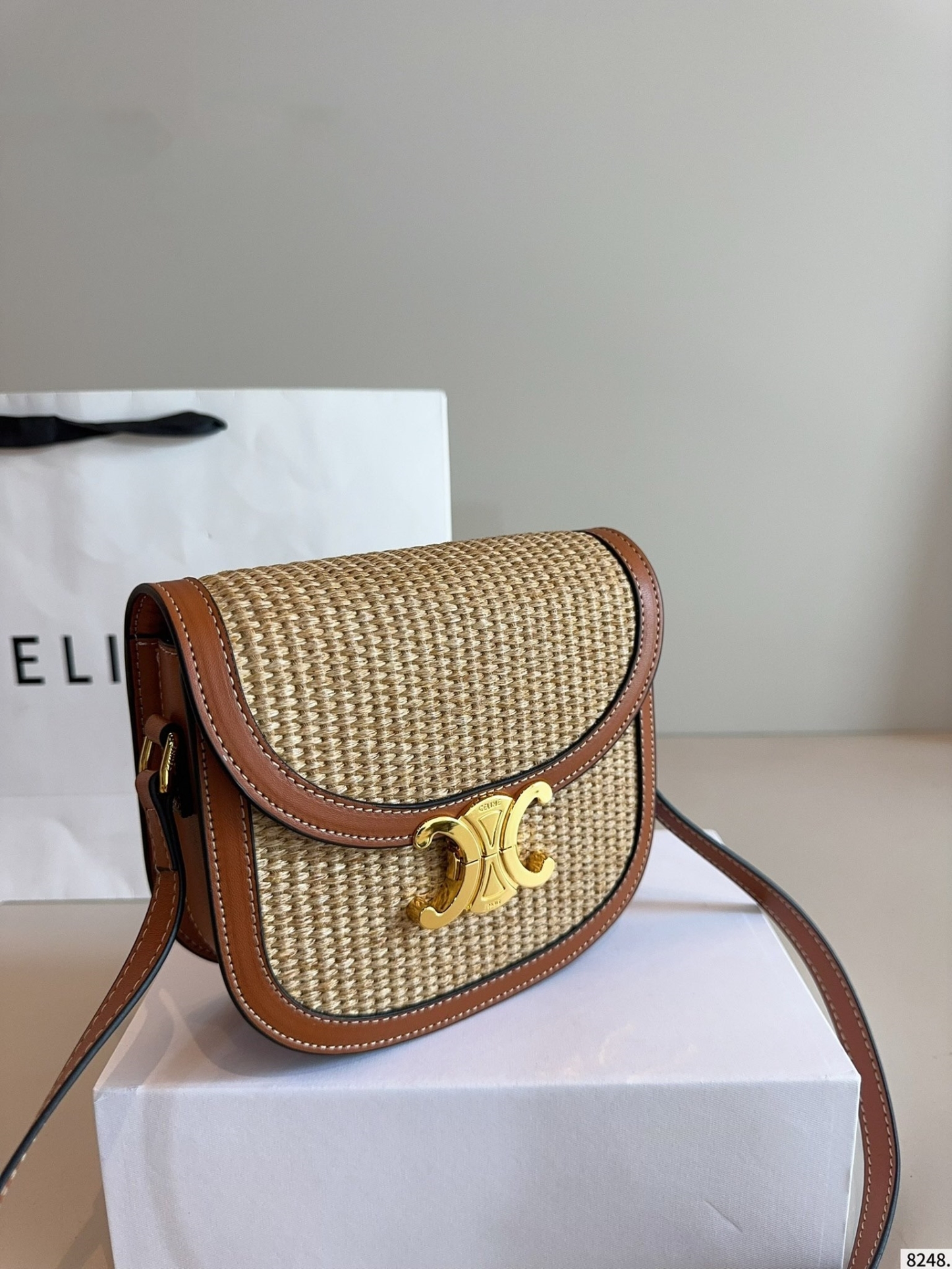 【CELINE公式旗艦店】セリーヌ 編みバッグ 夏の定番アイテム