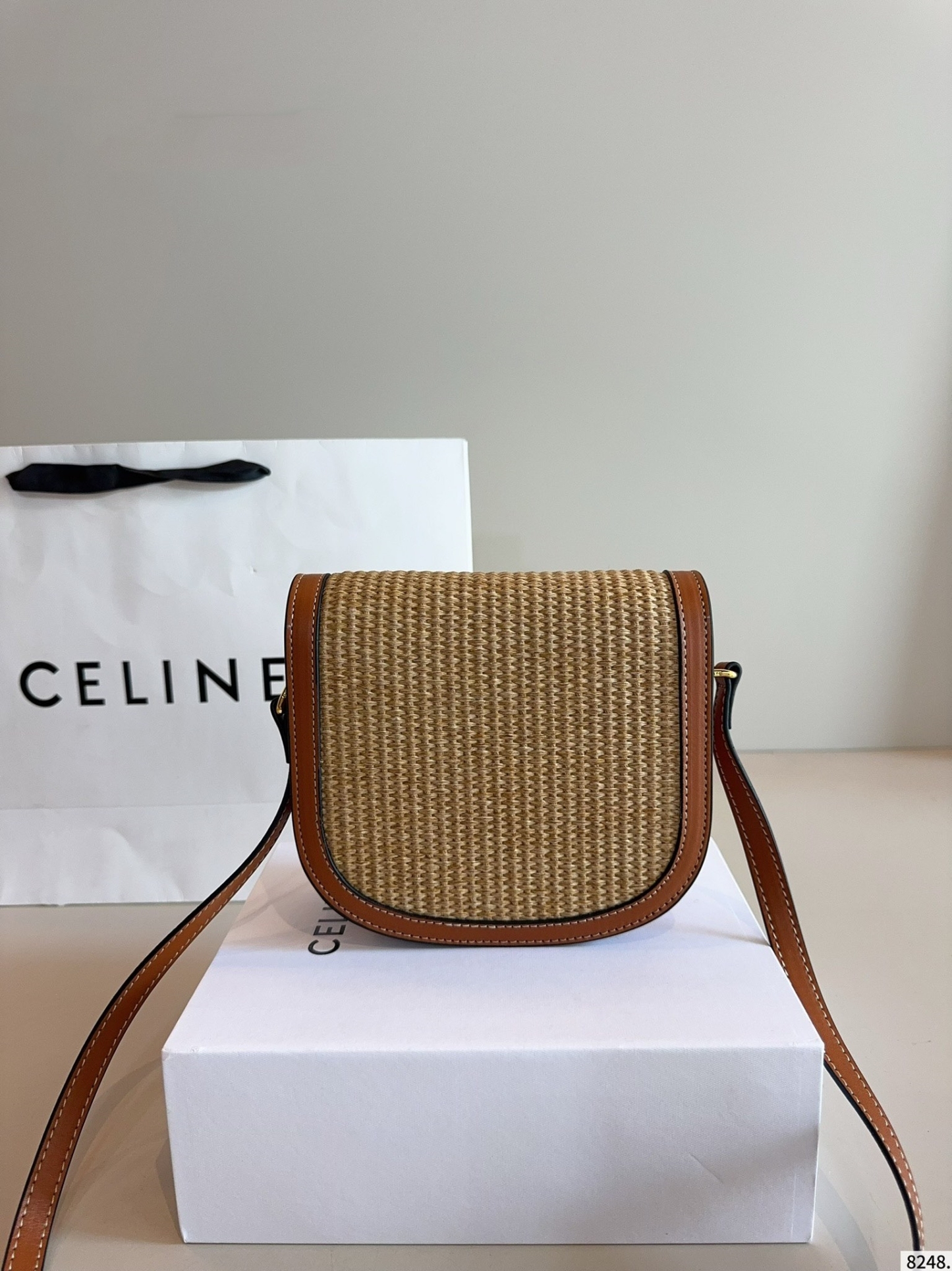 【CELINE公式旗艦店】セリーヌ 編みバッグ 夏の定番アイテム