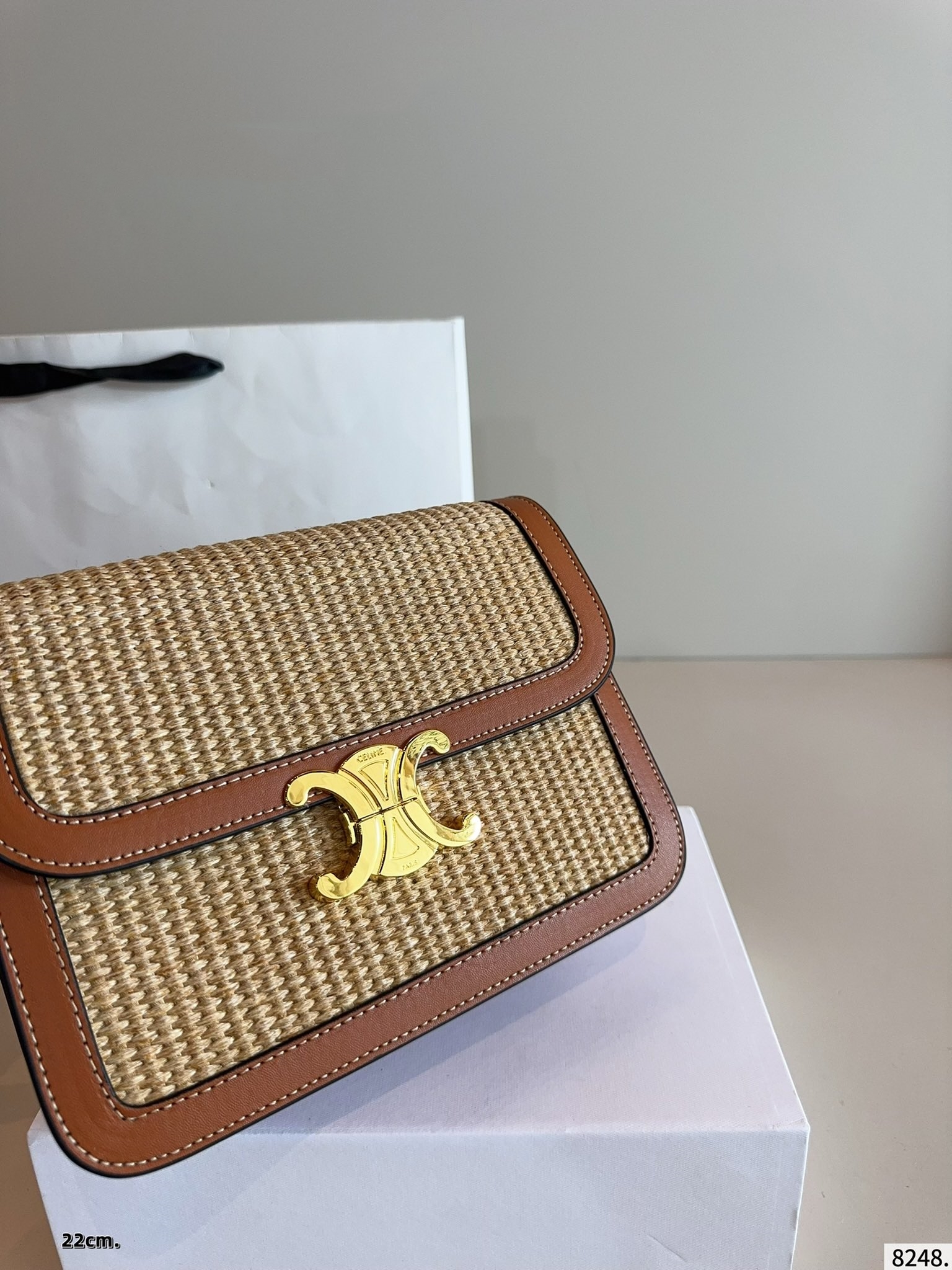 【CELINE公式旗艦店】セリーヌ 編みバッグ 夏の定番アイテム