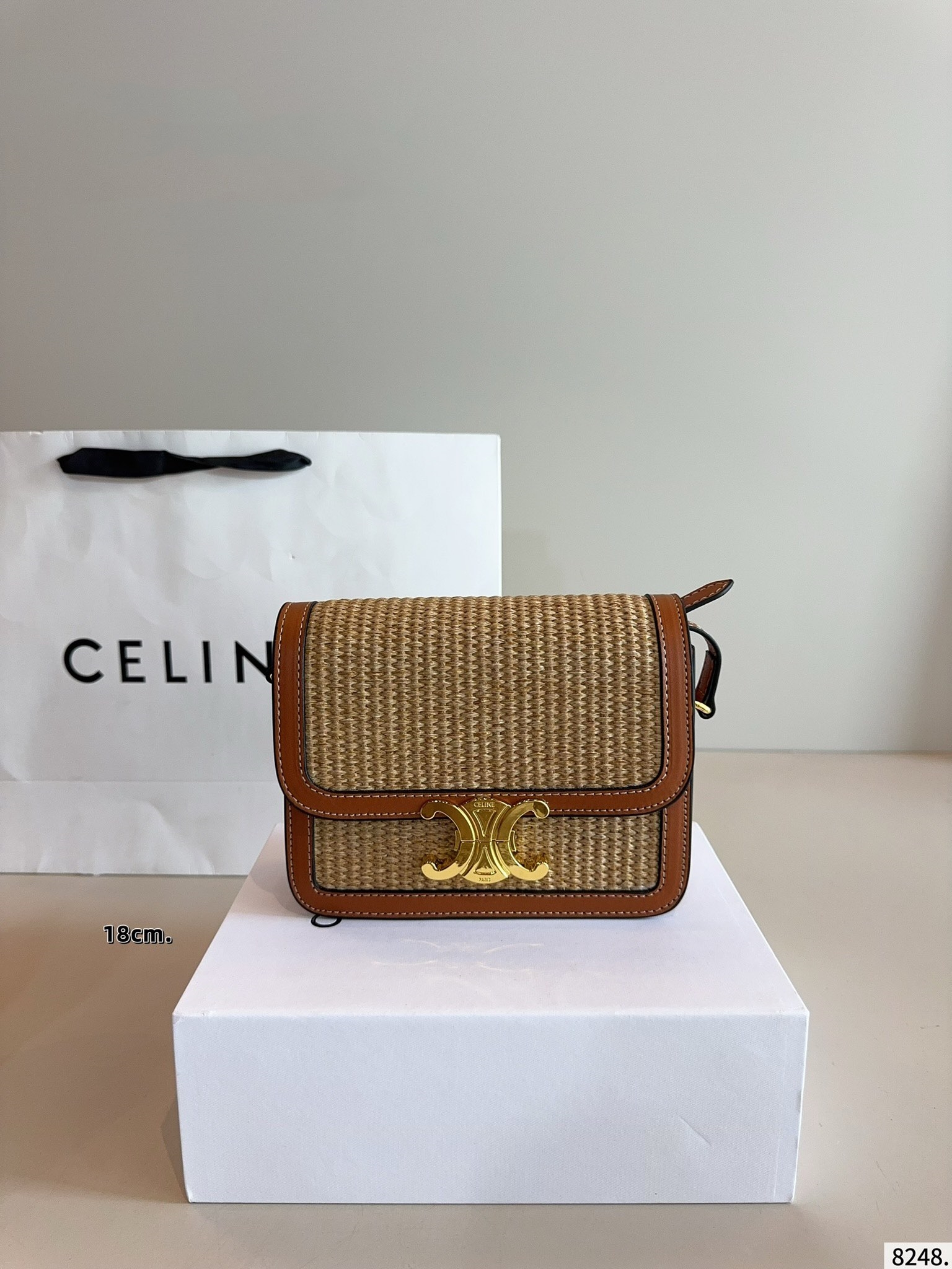 【CELINE公式旗艦店】セリーヌ 編みバッグ 夏の定番アイテム