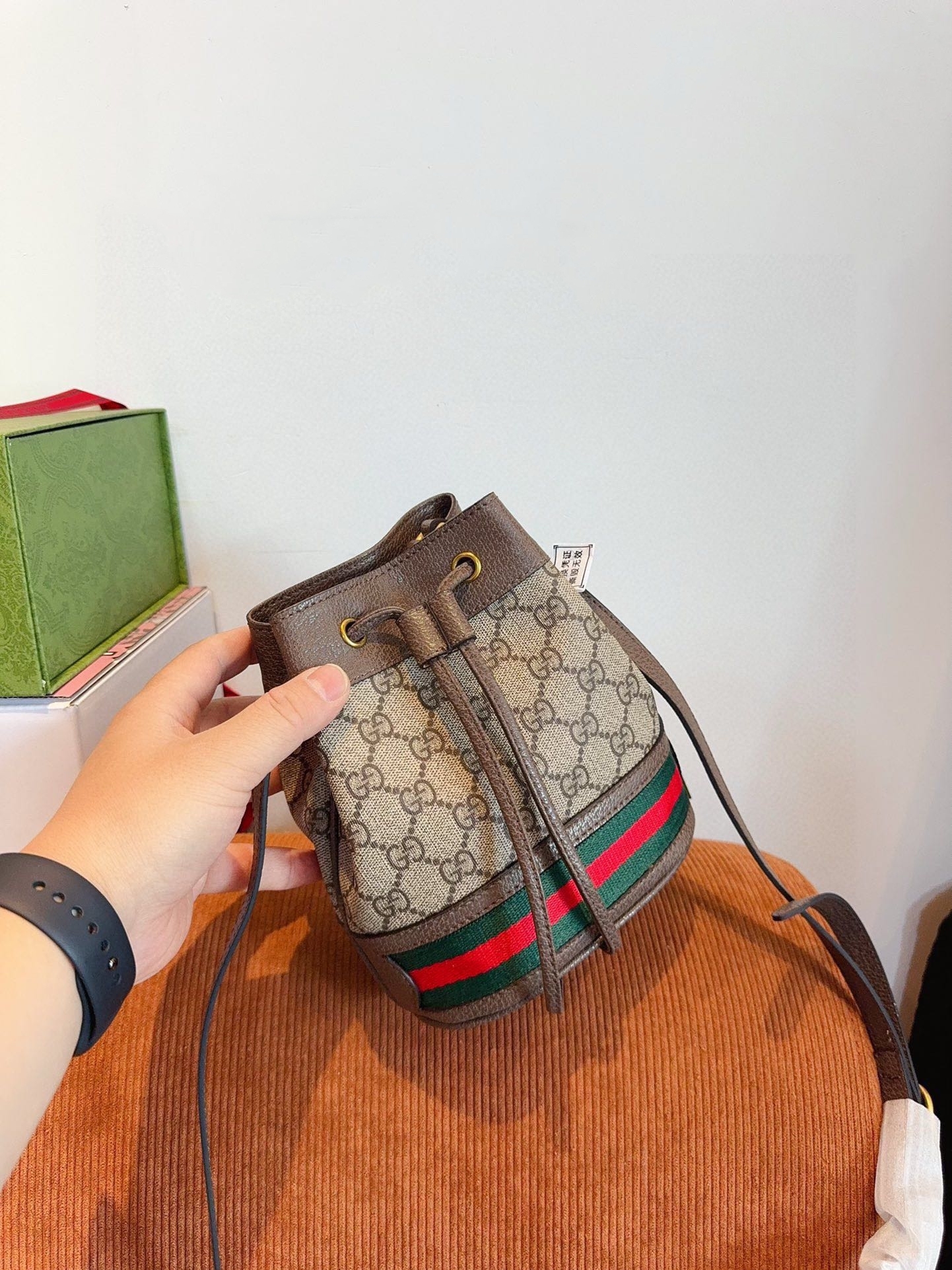 【GUCCI公式旗艦店】グッチ GG ミニバケツバッグ 16*10*19cm
