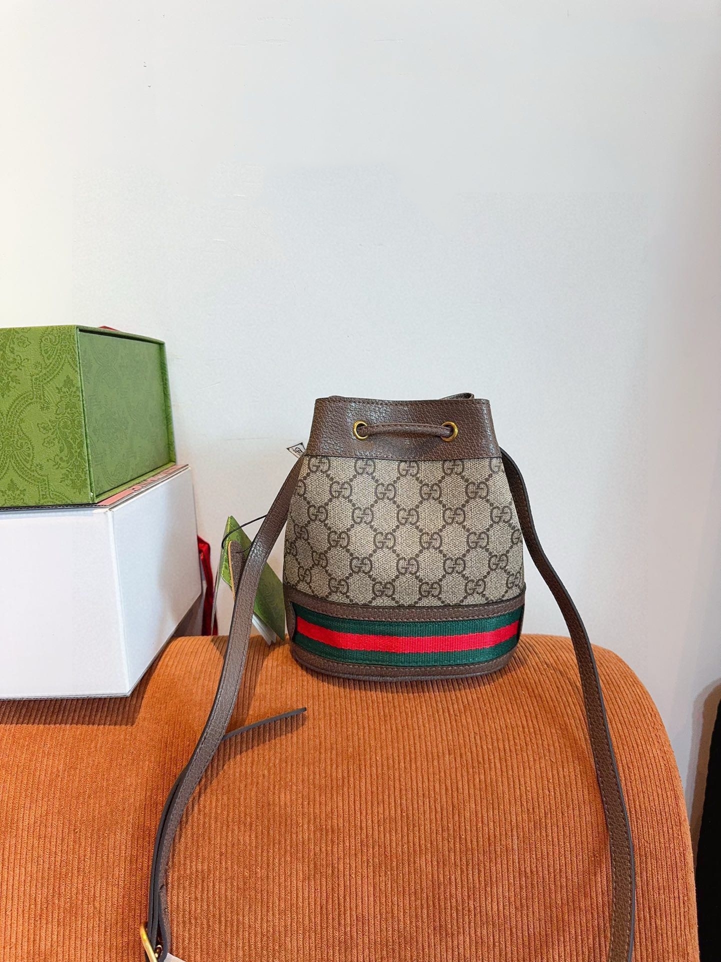 【GUCCI公式旗艦店】グッチ GG ミニバケツバッグ 16*10*19cm