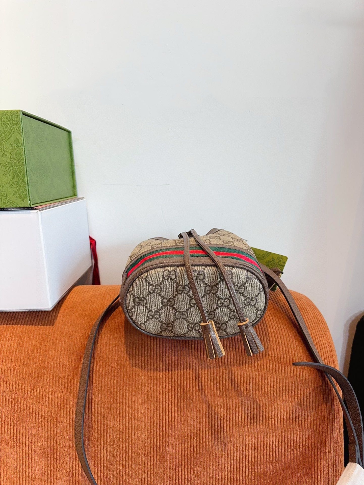 【GUCCI公式旗艦店】グッチ GG ミニバケツバッグ 16*10*19cm