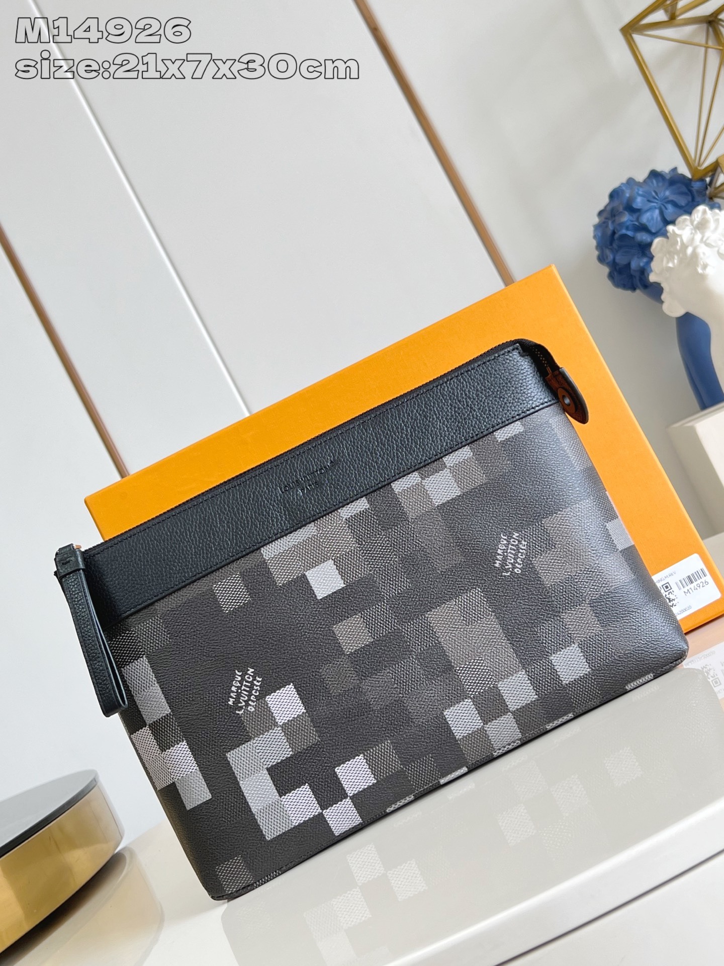 LOUIS VUITTON ルイヴィトン Pochette Voyage Souple クラッチバッグ M14926