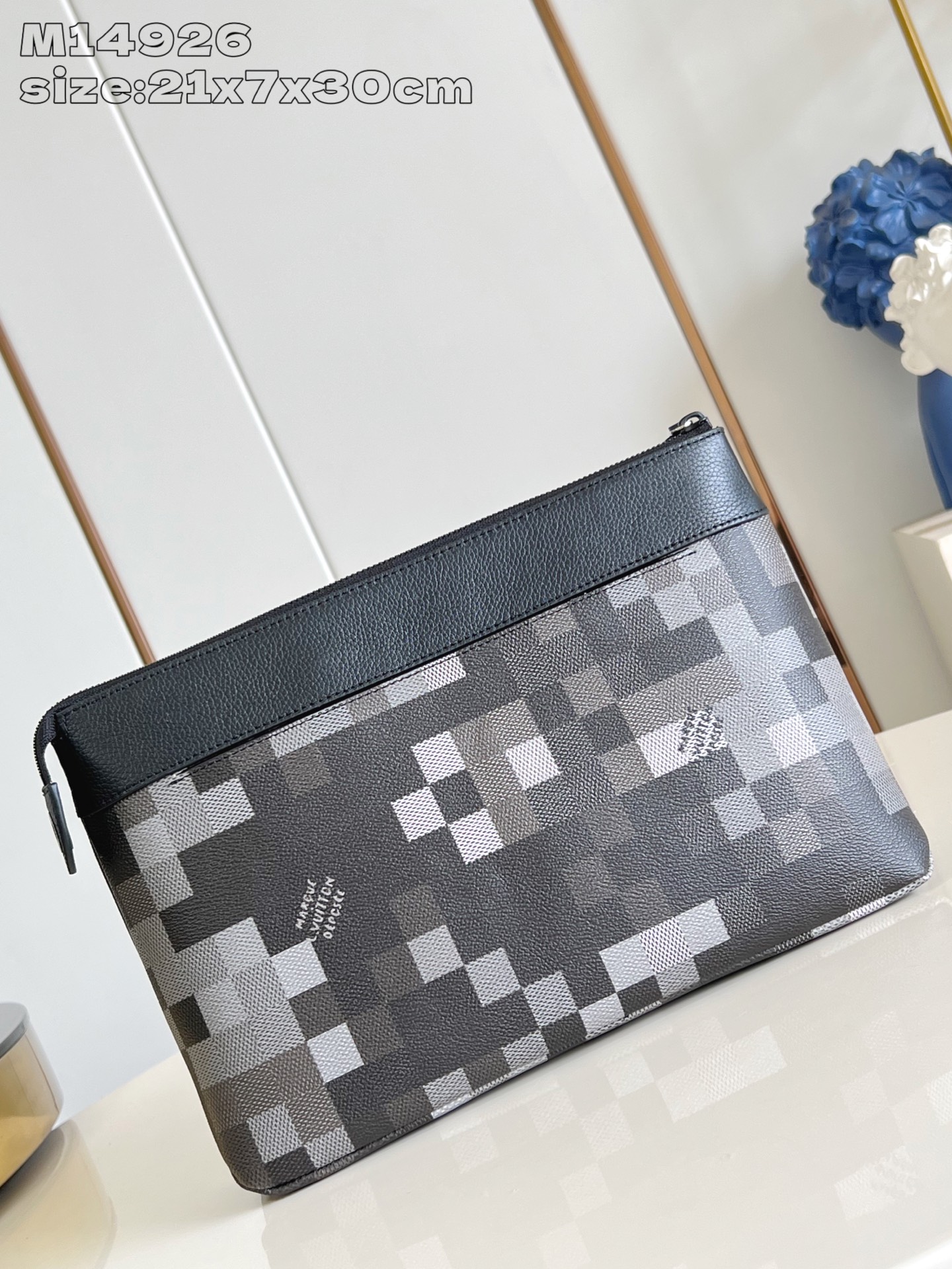 LOUIS VUITTON ルイヴィトン Pochette Voyage Souple クラッチバッグ M14926