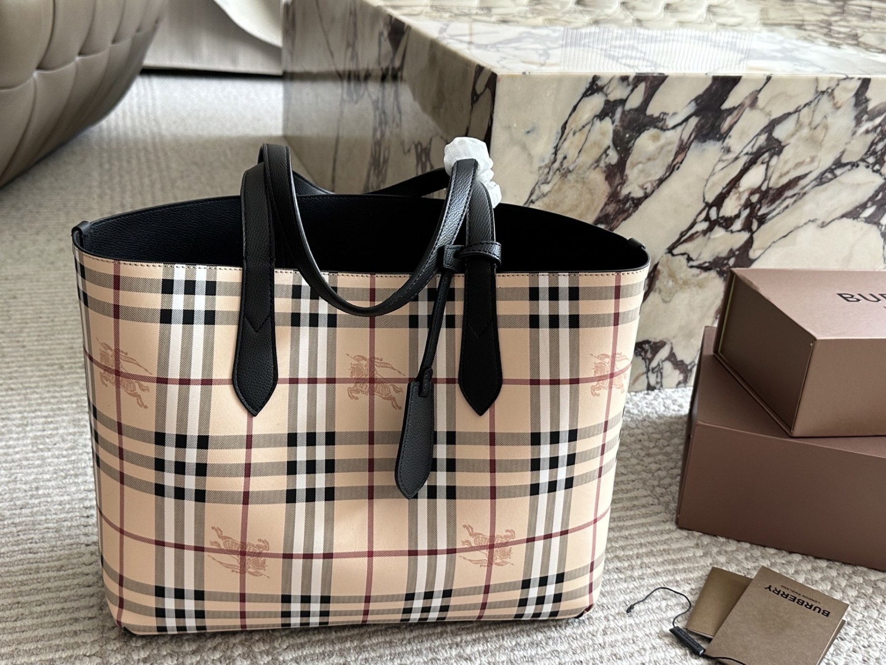 【BURBERRY公式旗艦店】バーバリー 両面トートバッグ ハンドバッグ