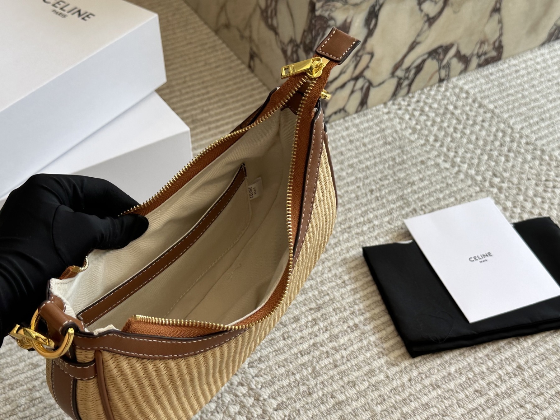 【CELINE公式旗艦店】セリーヌ わら編みバッグ