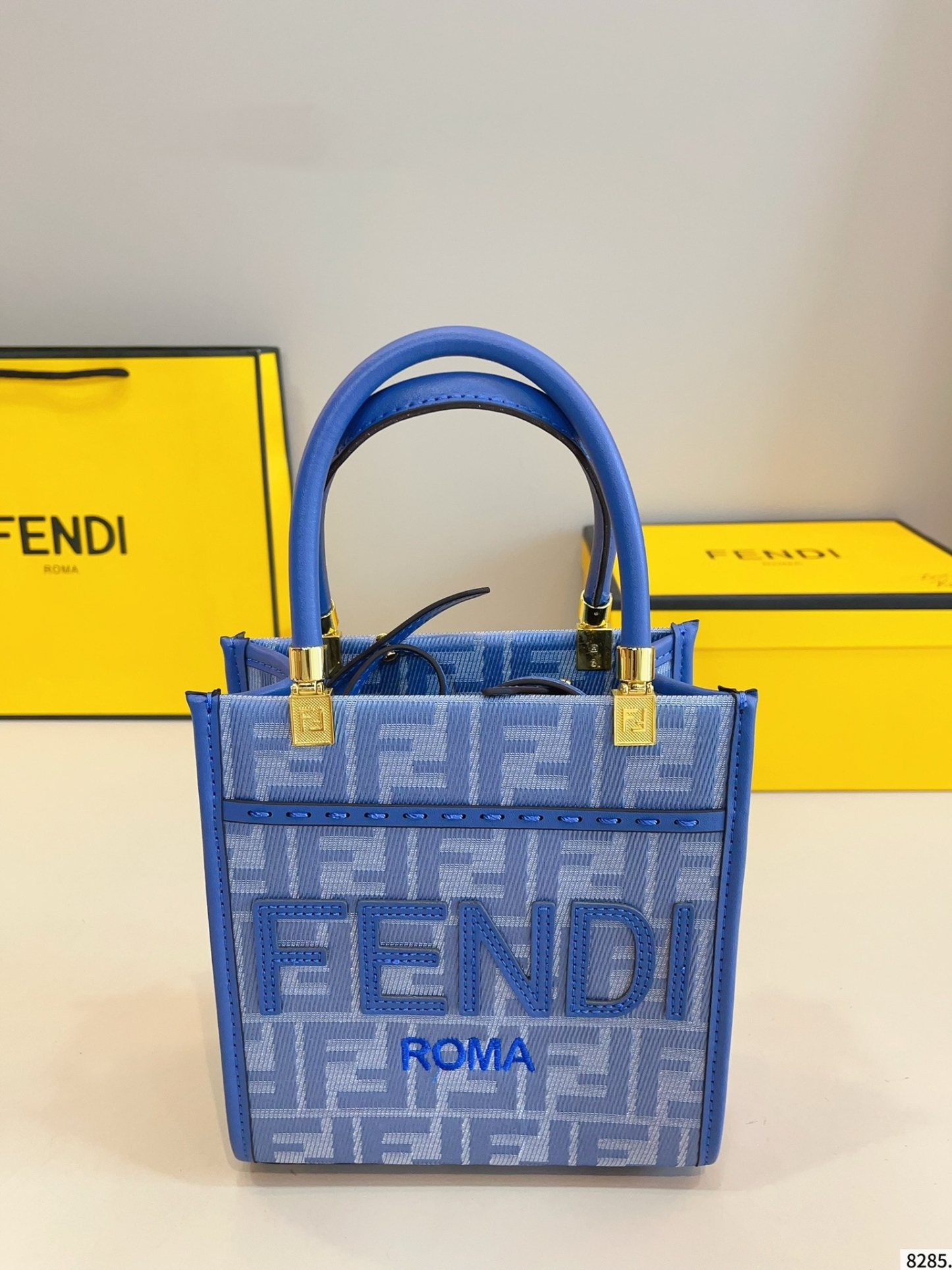 【FENDI公式旗艦店】フェンディ TETO ショルダーバッグ