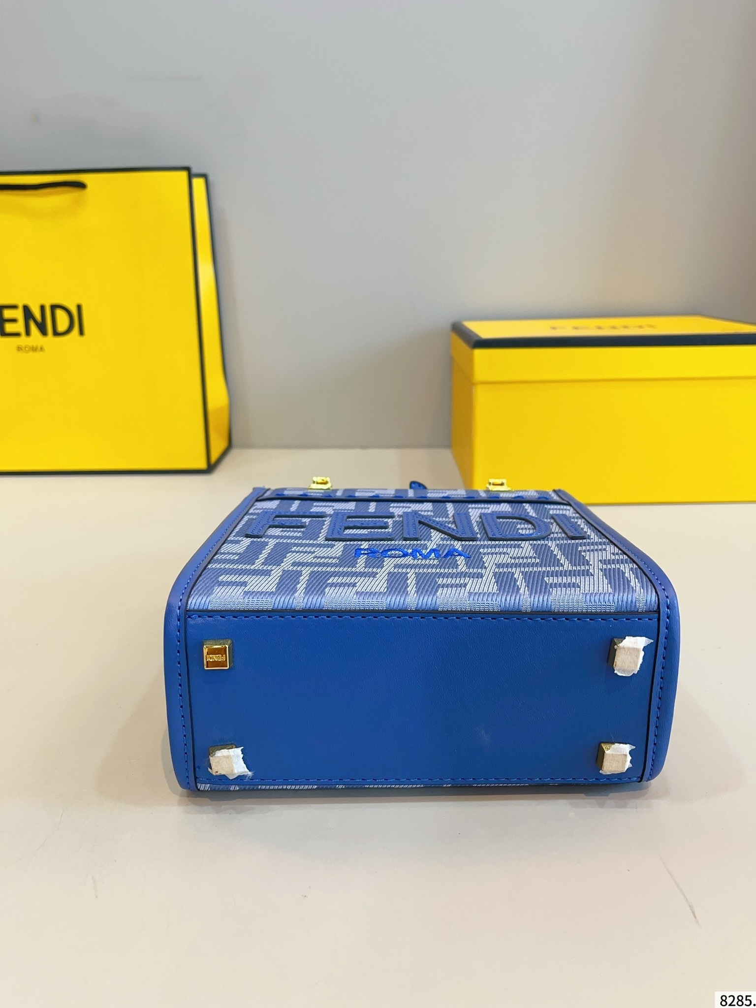 【FENDI公式旗艦店】フェンディ TETO ショルダーバッグ