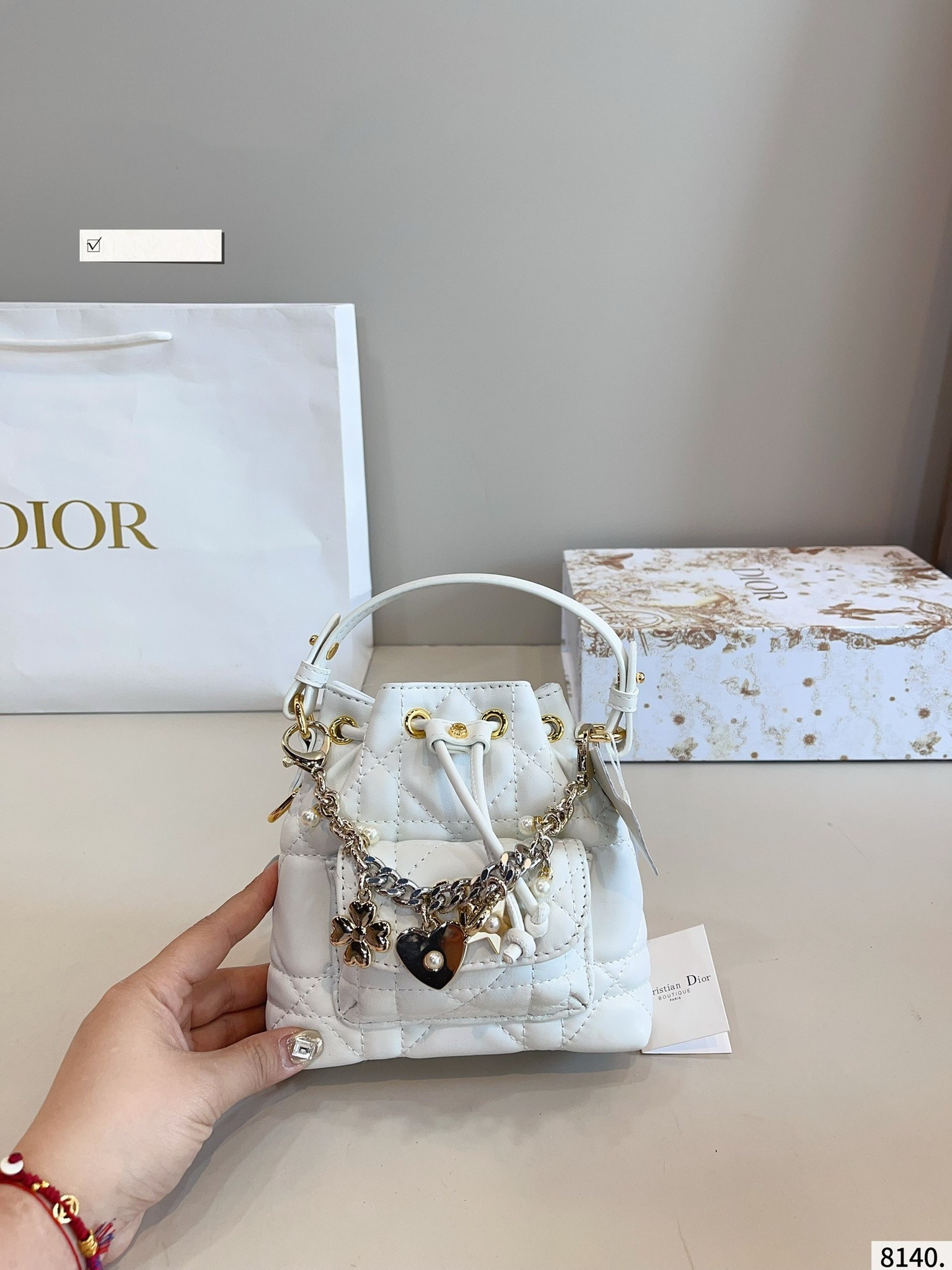 【DIOR公式旗艦店】ディオール caro 新しいバケツバッグ