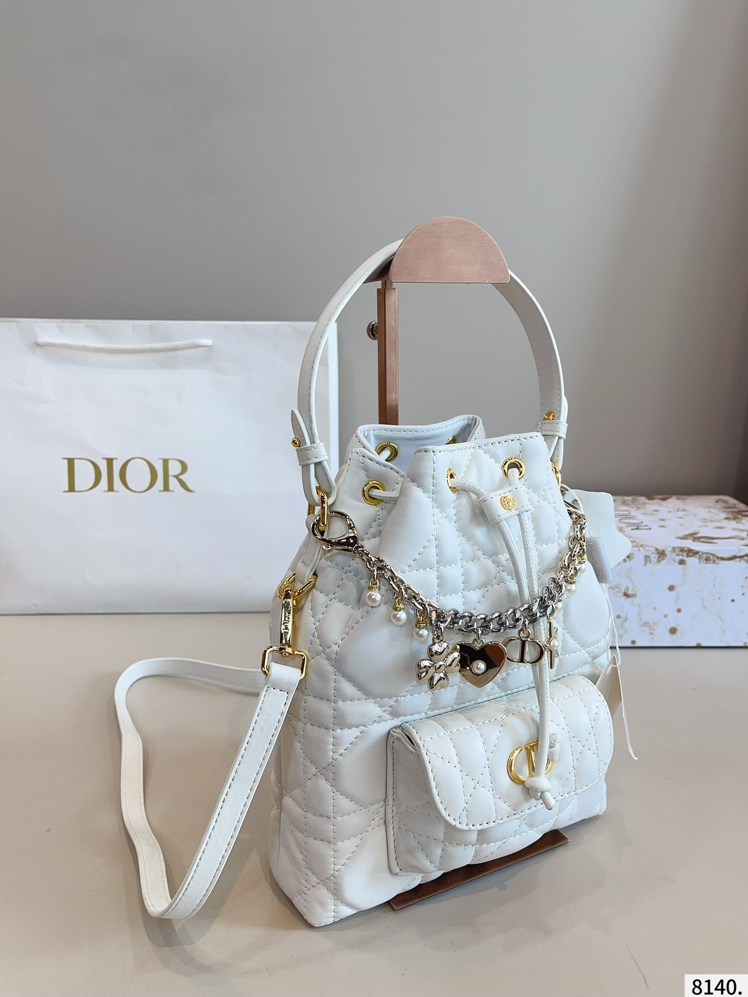 【DIOR公式旗艦店】ディオール caro 新しいバケツバッグ