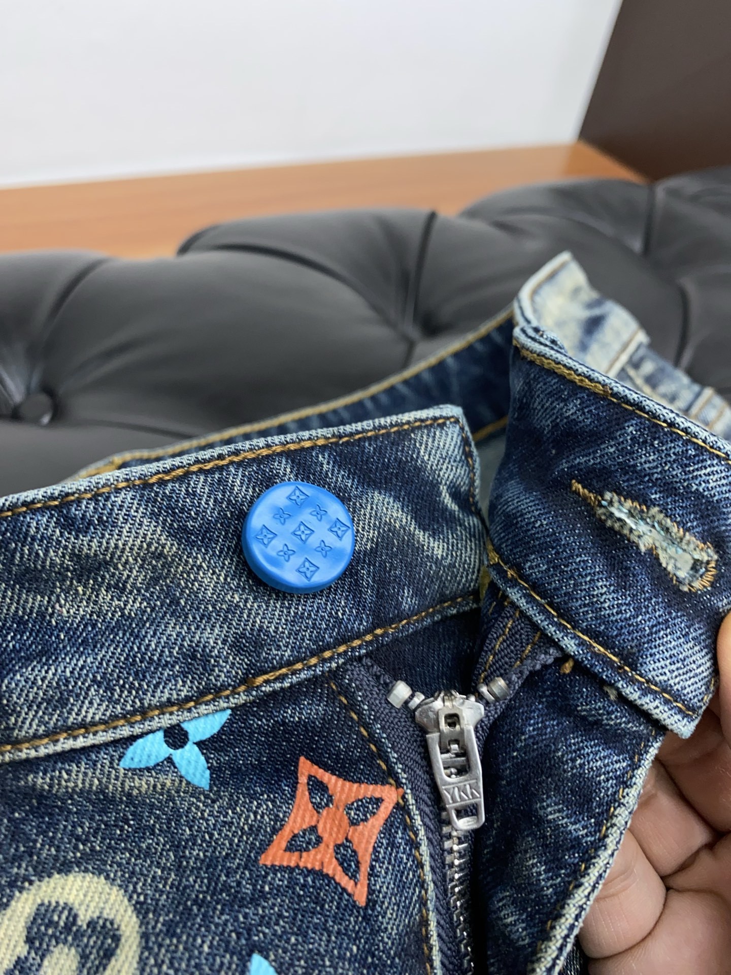 【LOUIS VUITTON公式旗艦店】ルイヴィトン ジーパン、ご好評に付き再入荷！