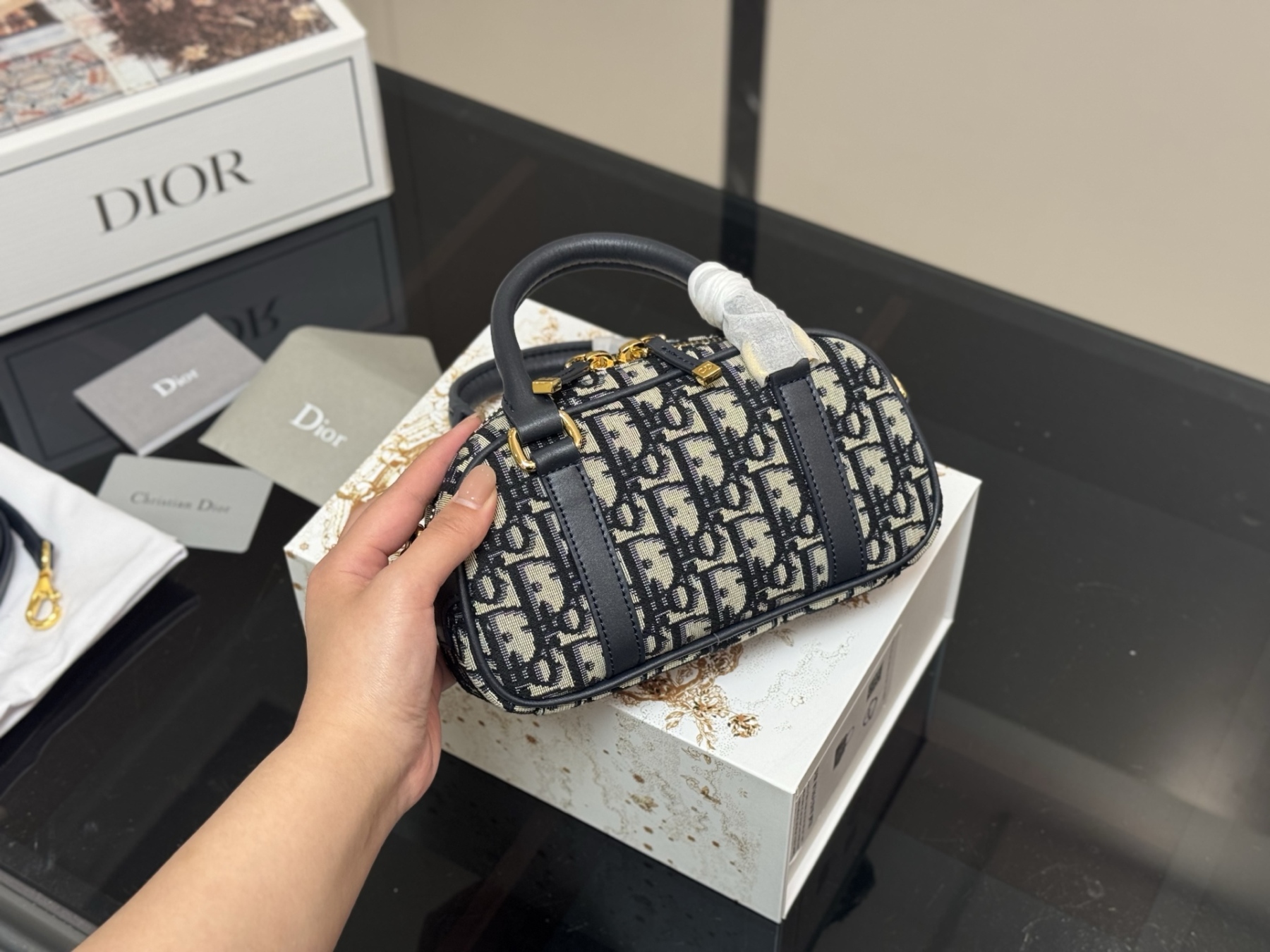 【DIOR公式旗艦店】ディオール MINI vibe ショルダーバッグ