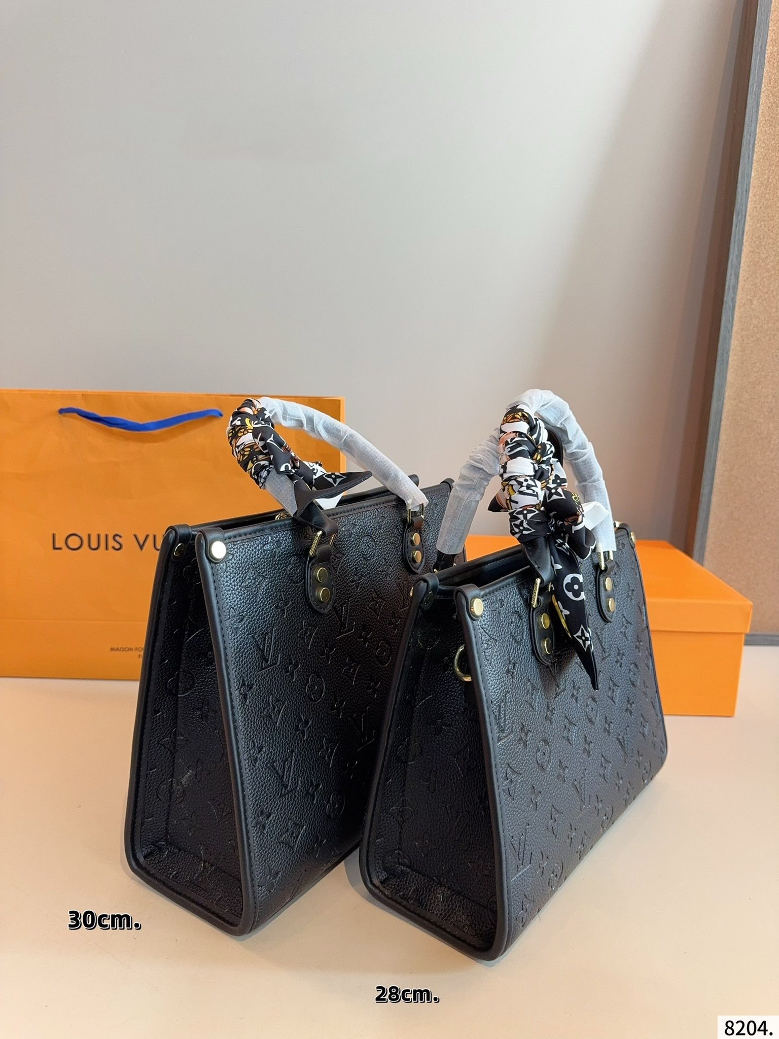 大人気定番商品★ LOUIS VUITTON ルイヴィトン ONTHEGO ハンドバッグ