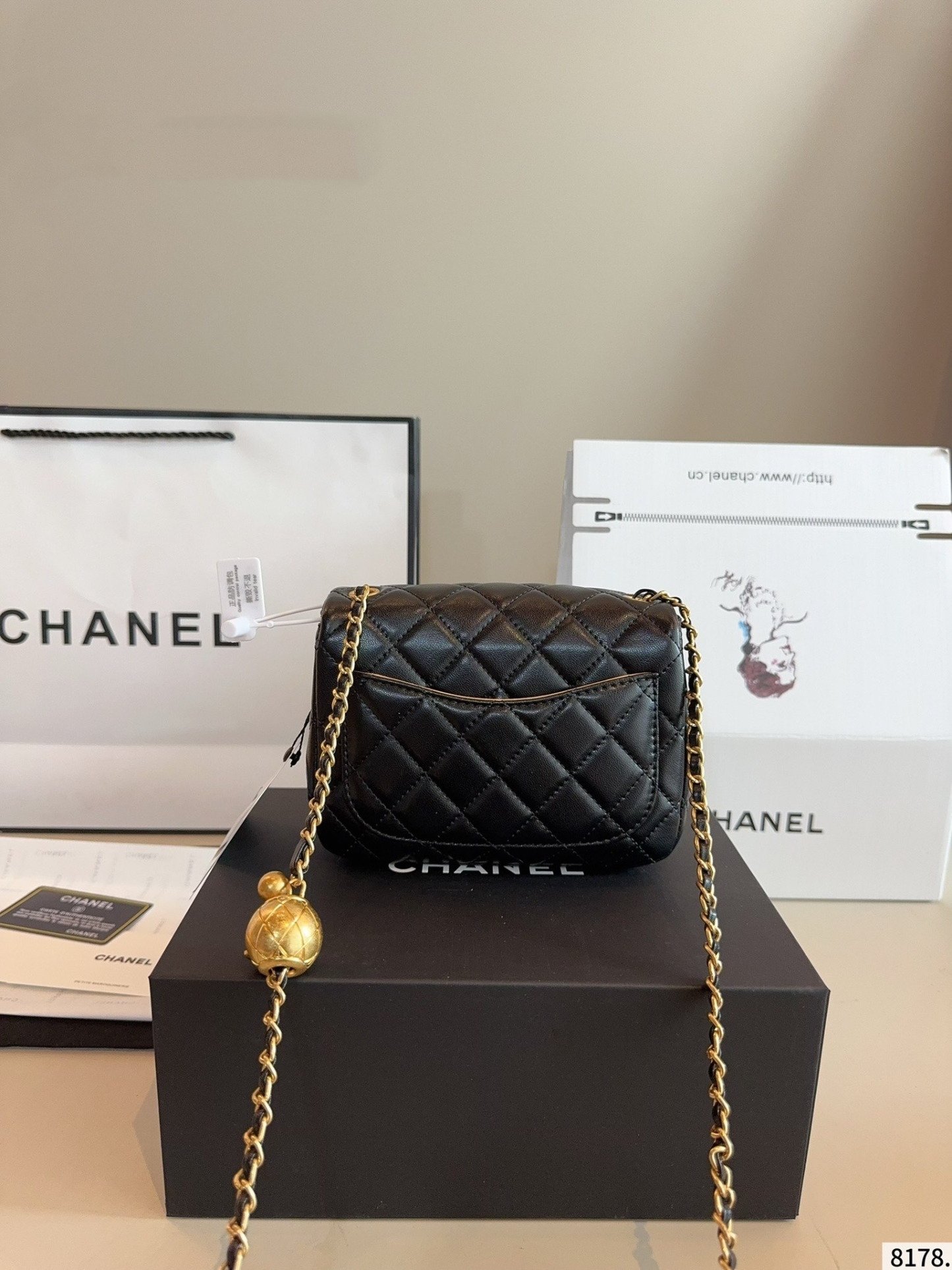 【CHANEL旗艦店】シャネル MINI CF ショルダーバッグ 金のボール