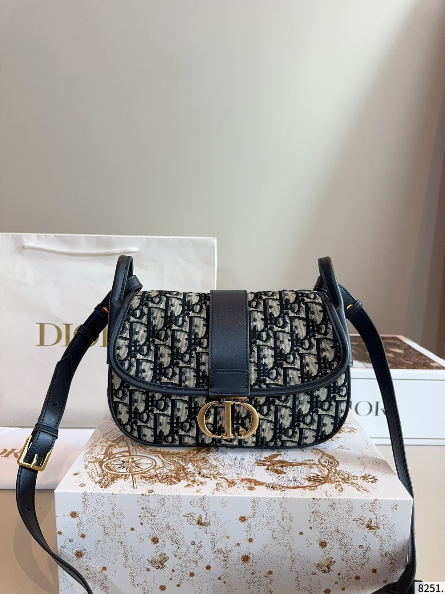 【DIOR旗艦店】ディオール Montaigne 新しいショルダーバッグ