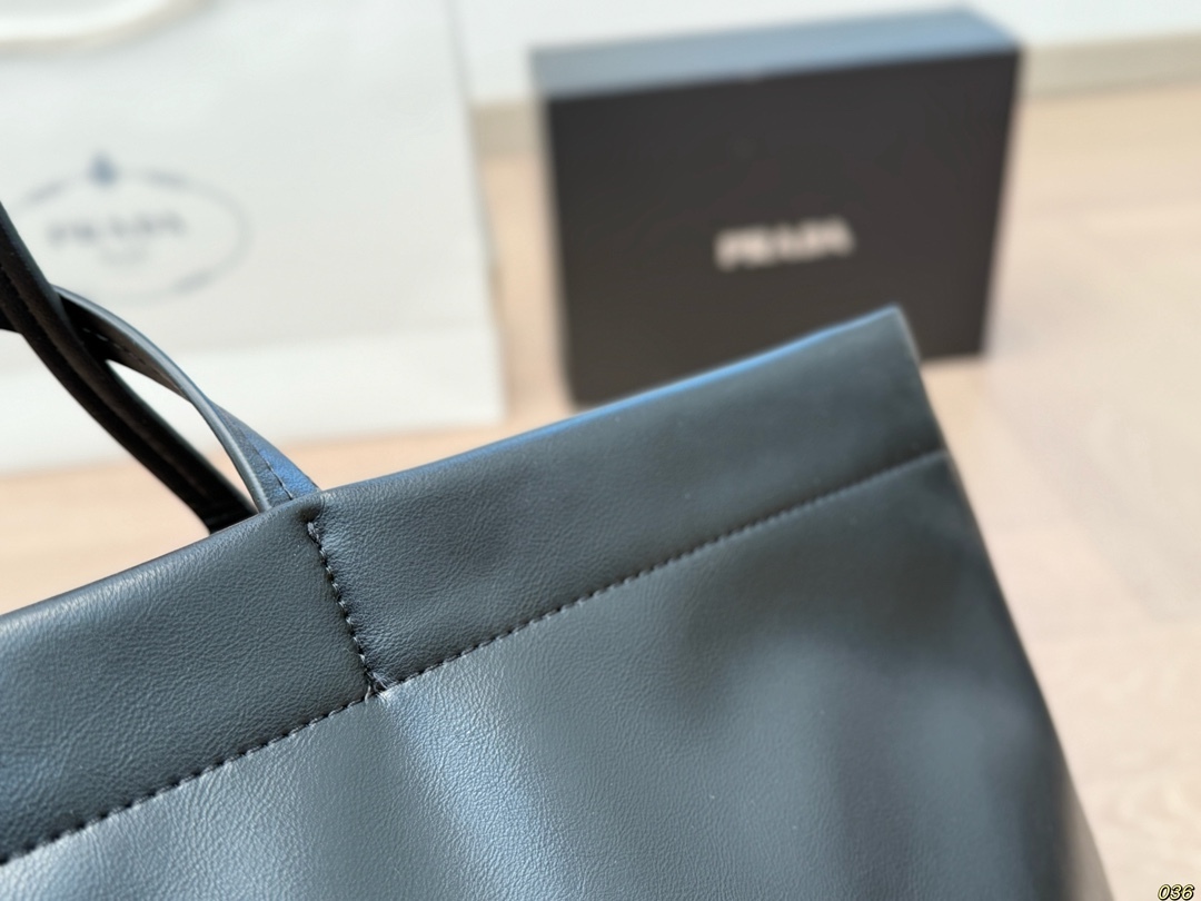 【PRADA公式旗艦店】プラダ トートバッグ ハンドバッグ