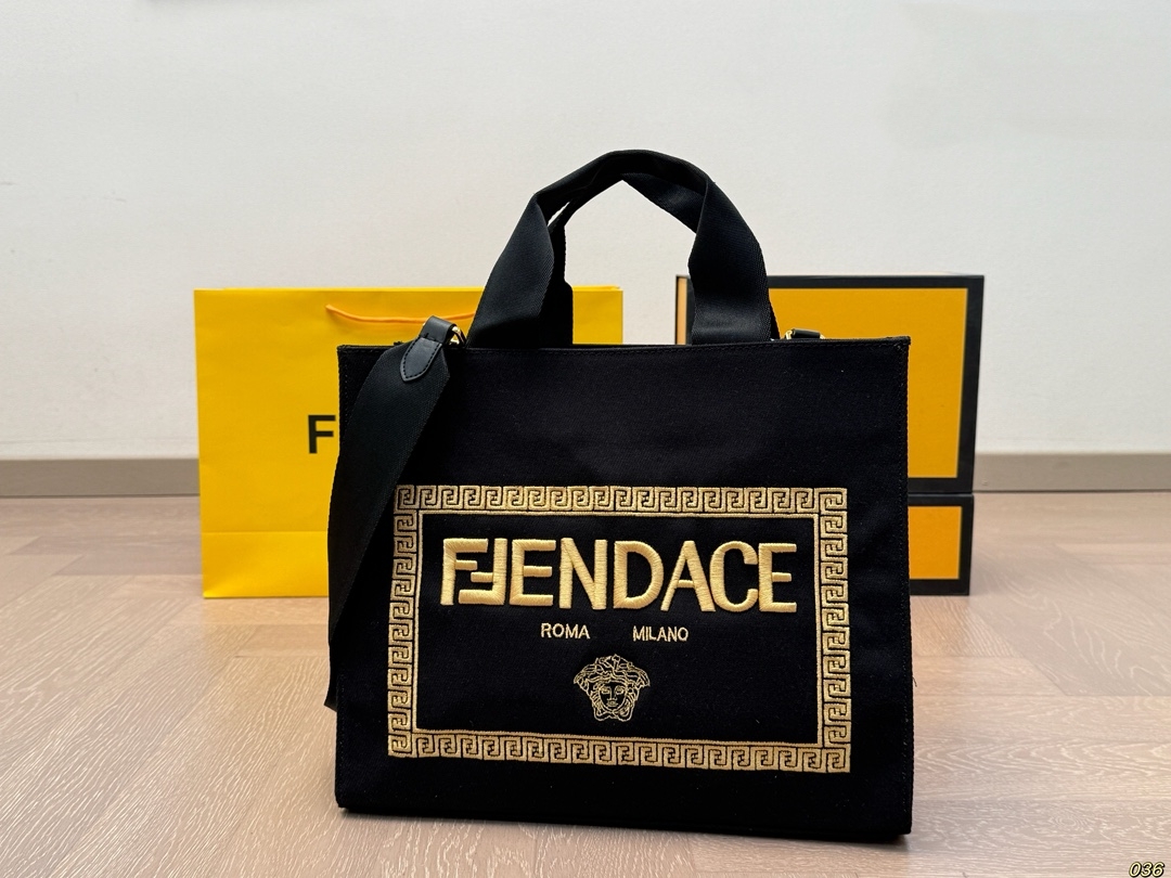 【FENDI x VERSACE旗艦店】FENDACE 連名のトートバッグ