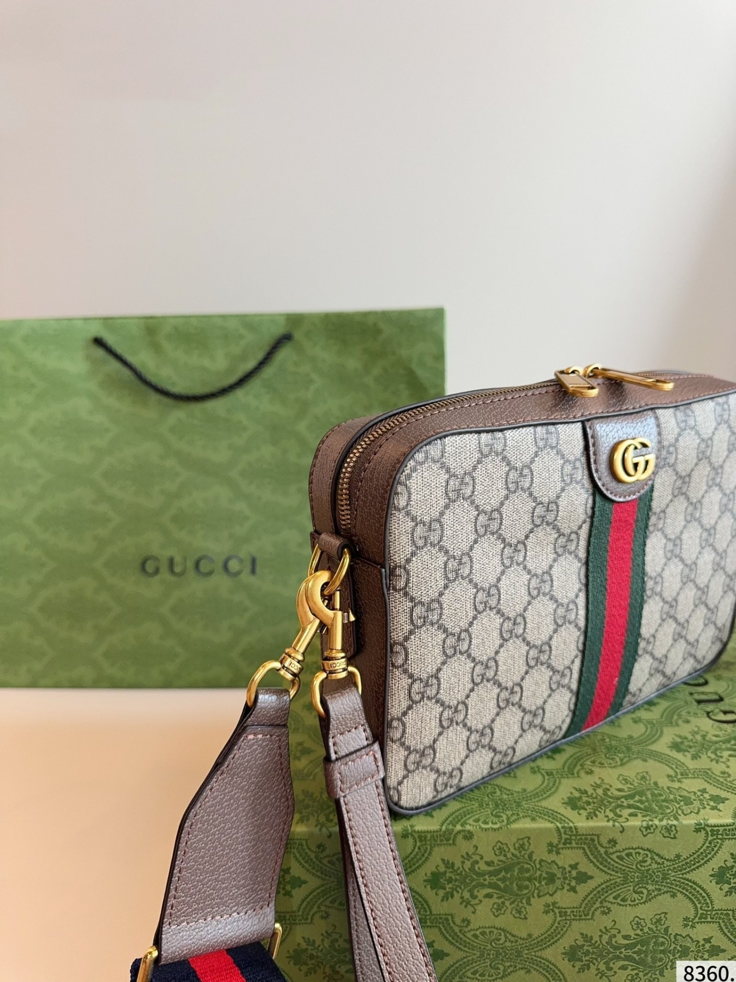 【GUCCI公式旗艦店】グッチ ★大人気 Marmont カメラバッグ