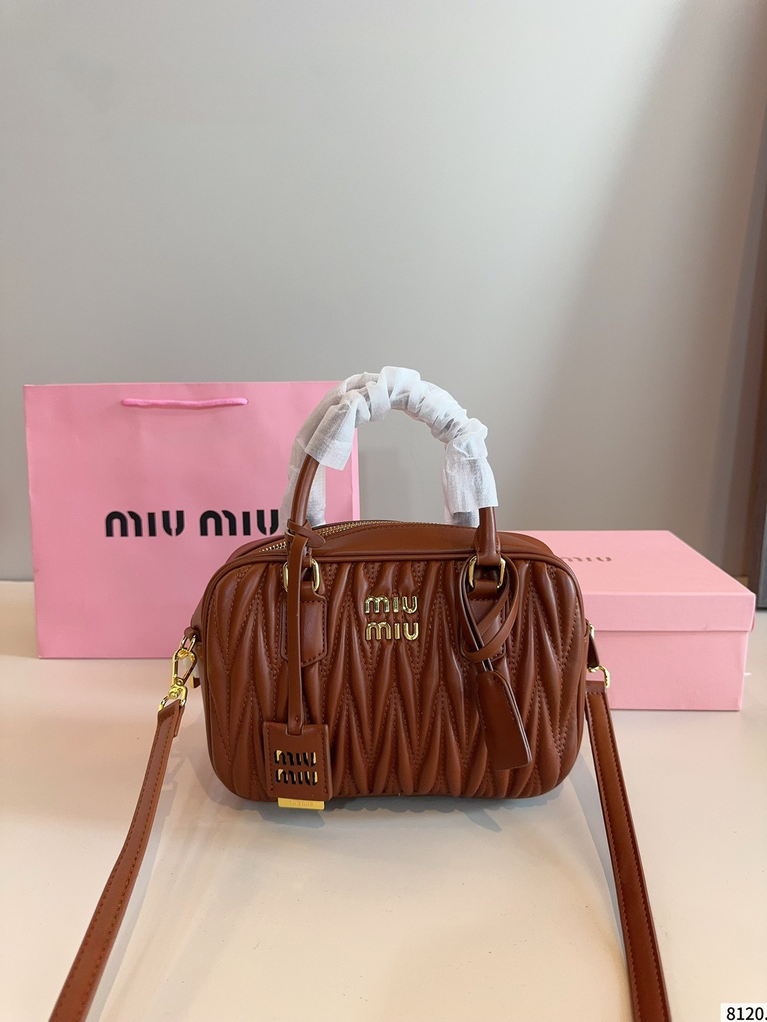 【MIU MIU公式旗艦店】ショルダーバッグ ★大人気★完売確実の売れ筋★ 9色