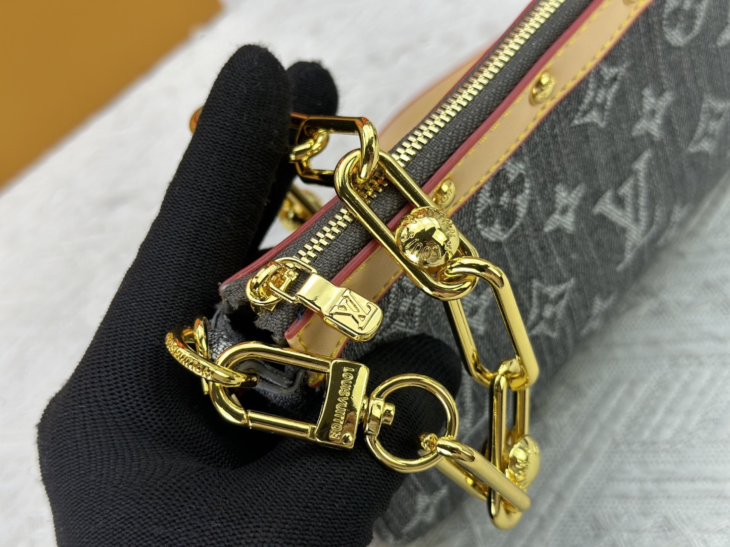 LOUIS VUITTON ルイヴィトン Pochette Accessoires デニムバッグ M13404