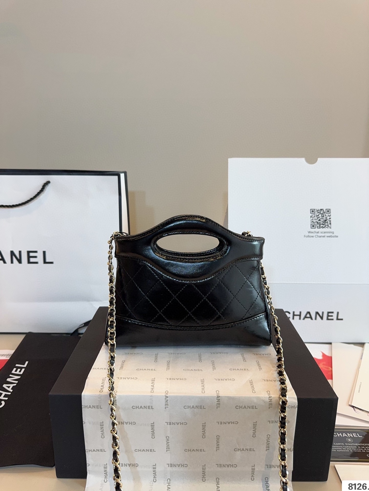 【CHANEL旗艦店】シャネル BAG NANO ハンドバッグ