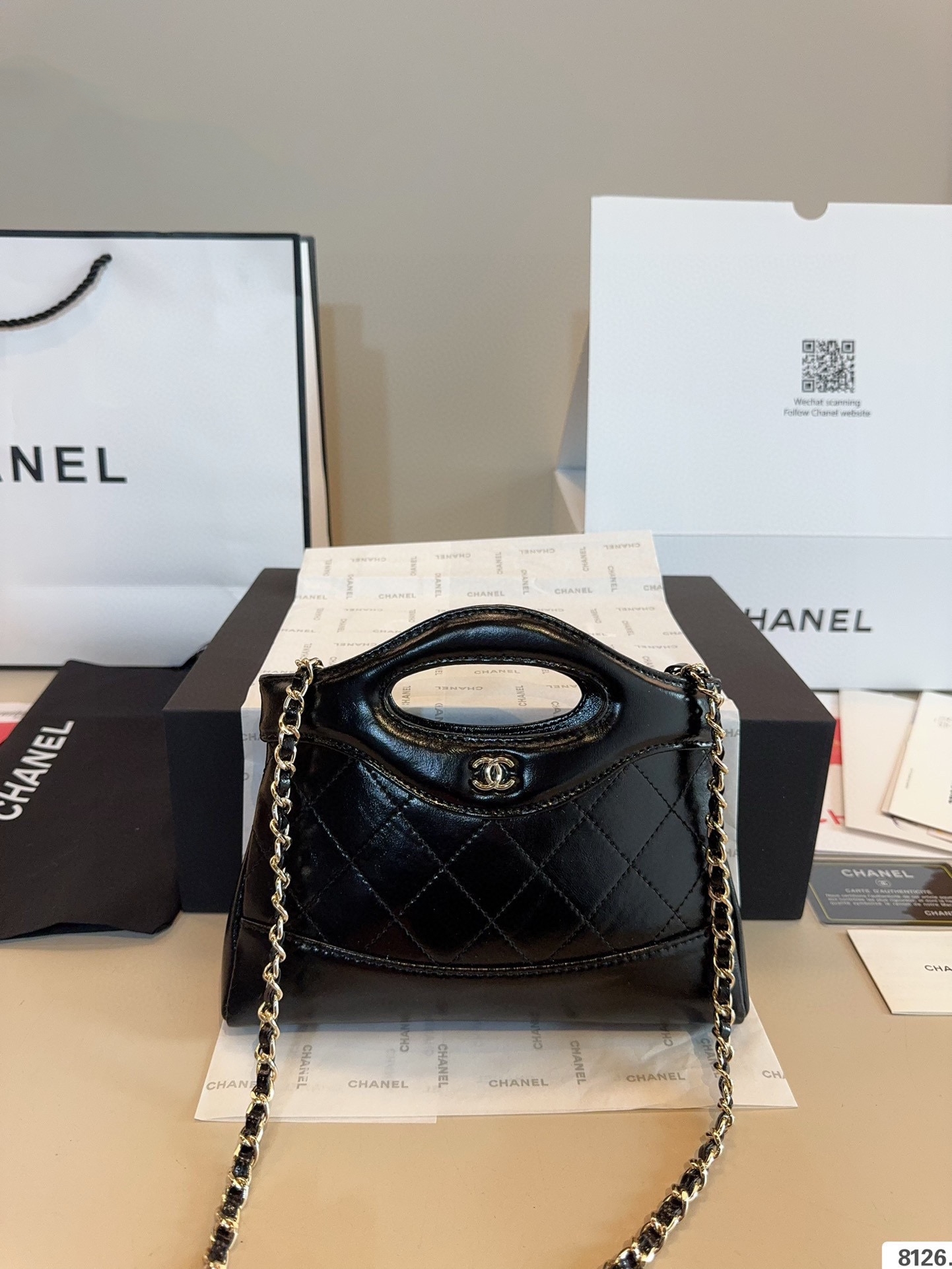 【CHANEL旗艦店】シャネル BAG NANO ハンドバッグ