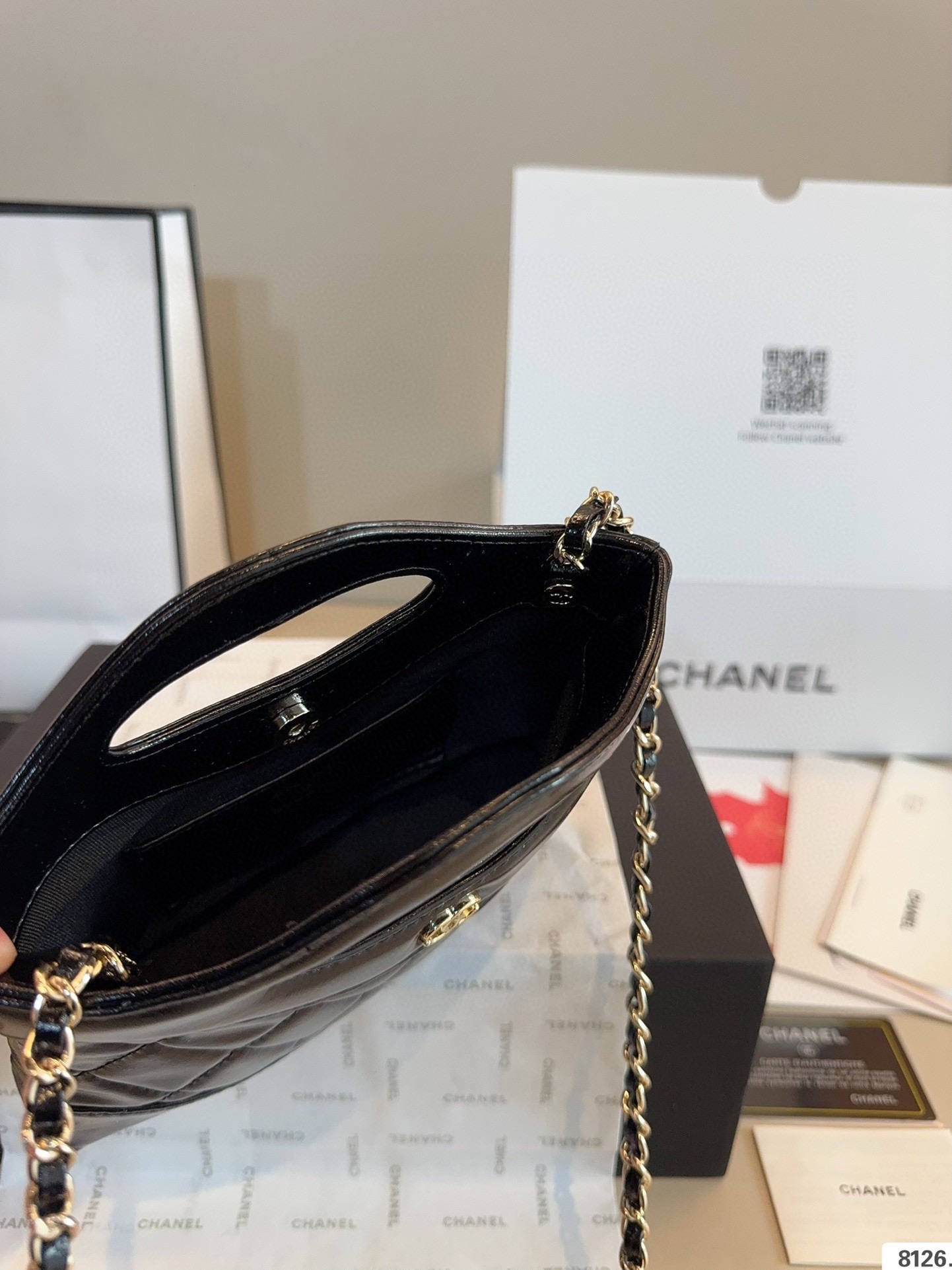 【CHANEL旗艦店】シャネル BAG NANO ハンドバッグ