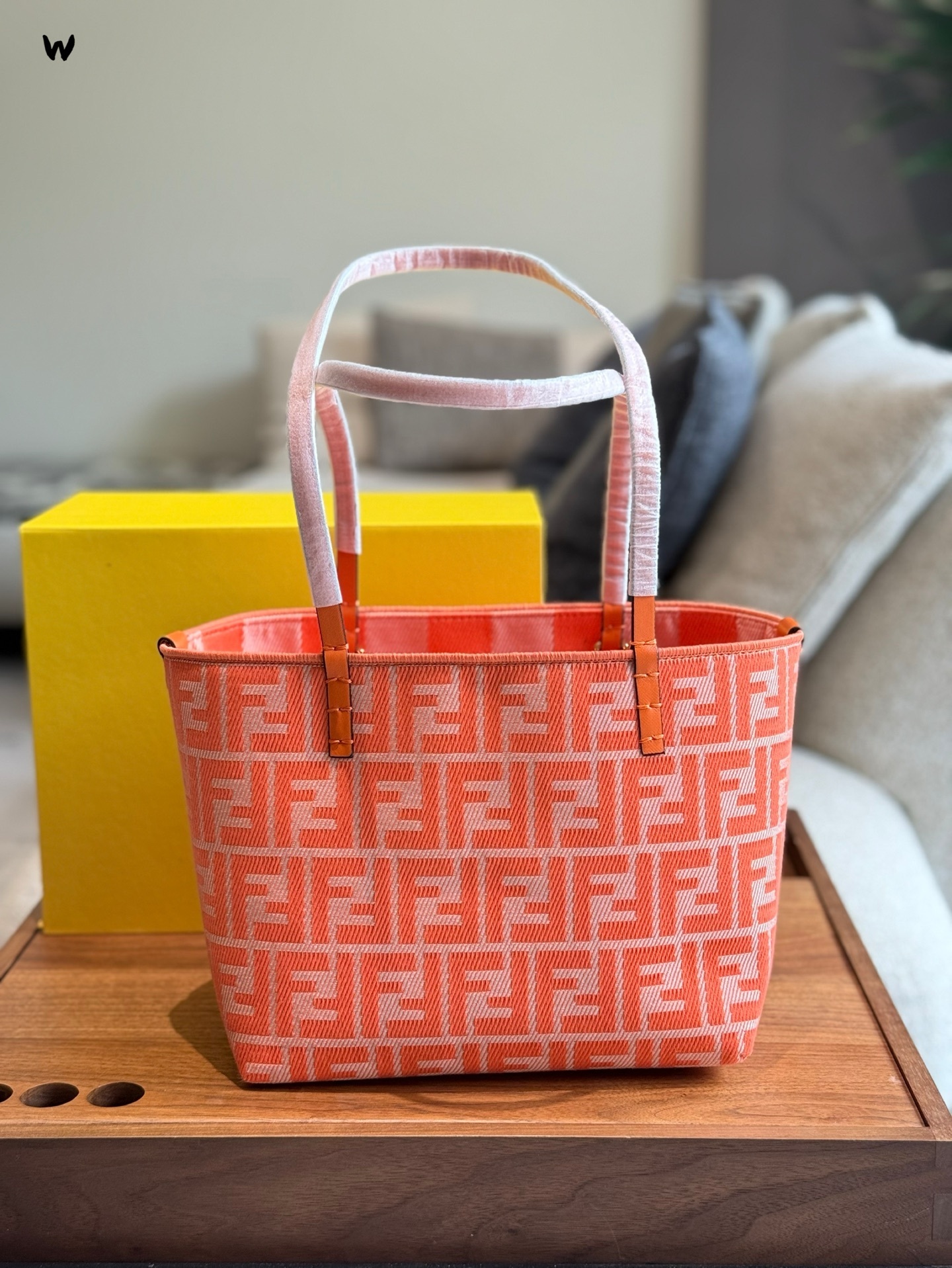 【FENDI公式旗艦店】フェンディ 両面トートバッグ