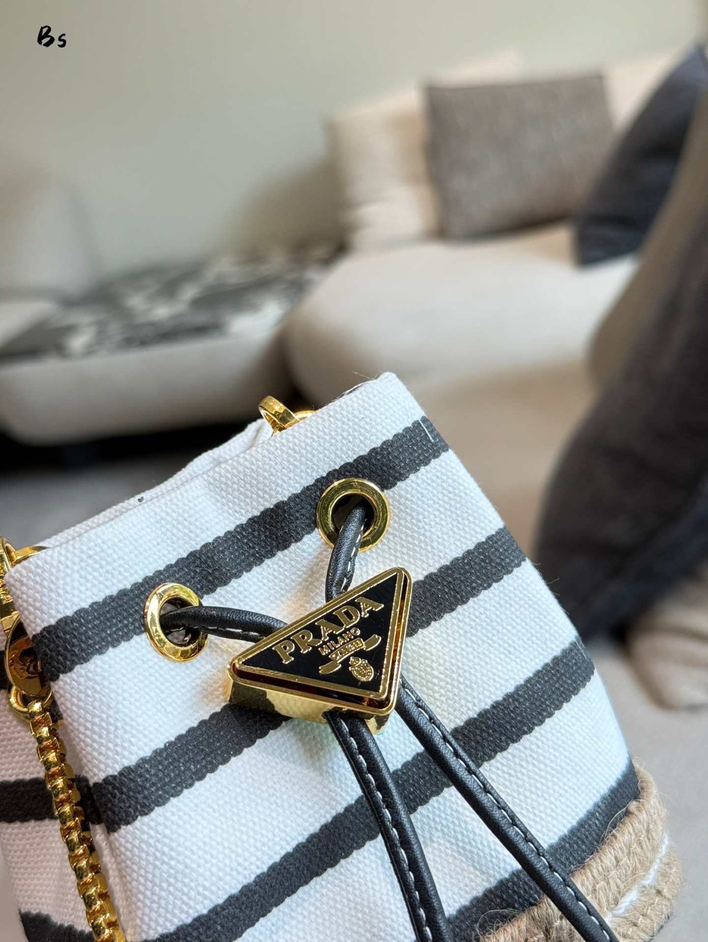 【PRADA公式旗艦店】プラダ MINI バケットバッグ 1NR016