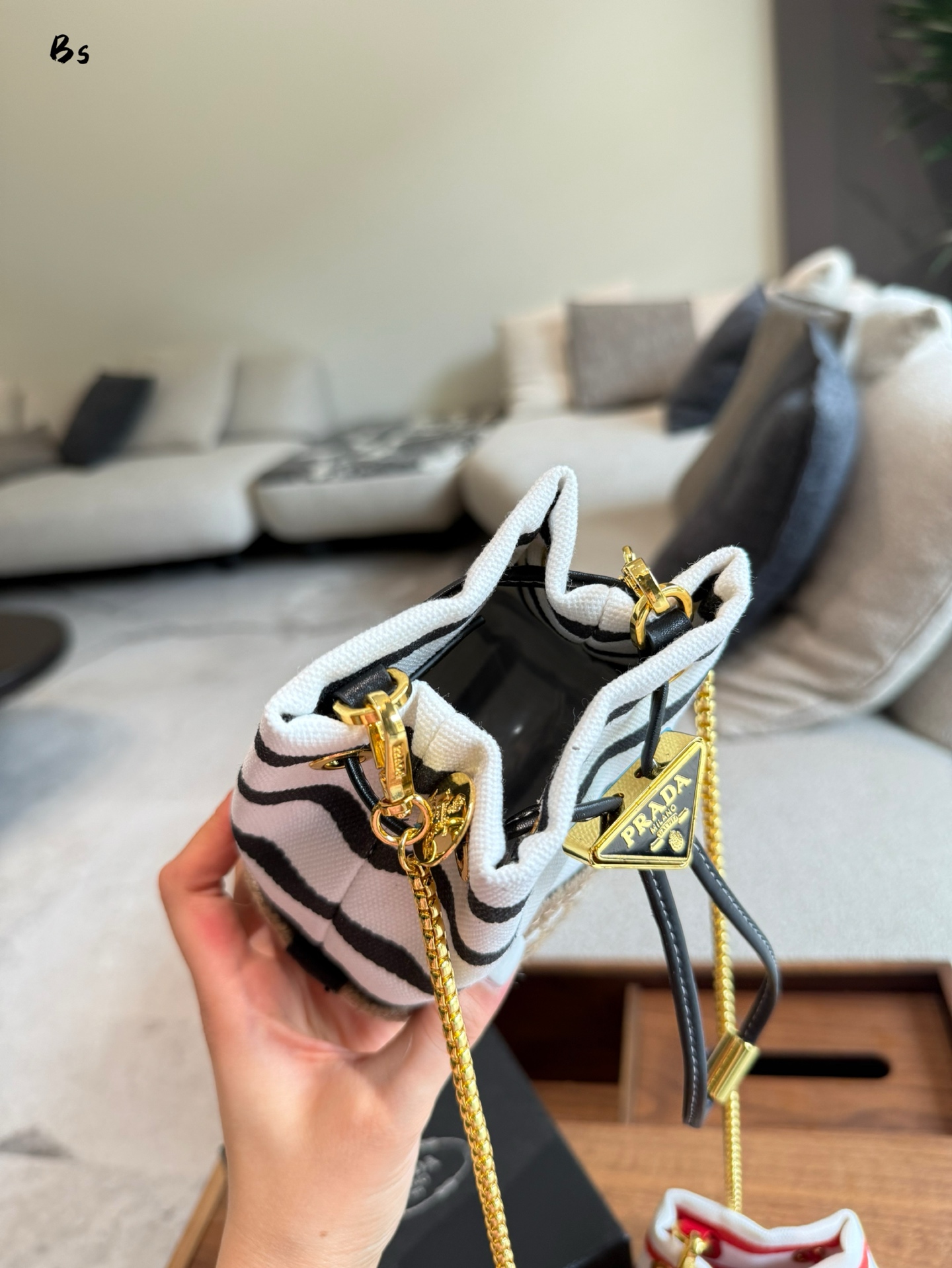 【PRADA公式旗艦店】プラダ MINI バケットバッグ 1NR016