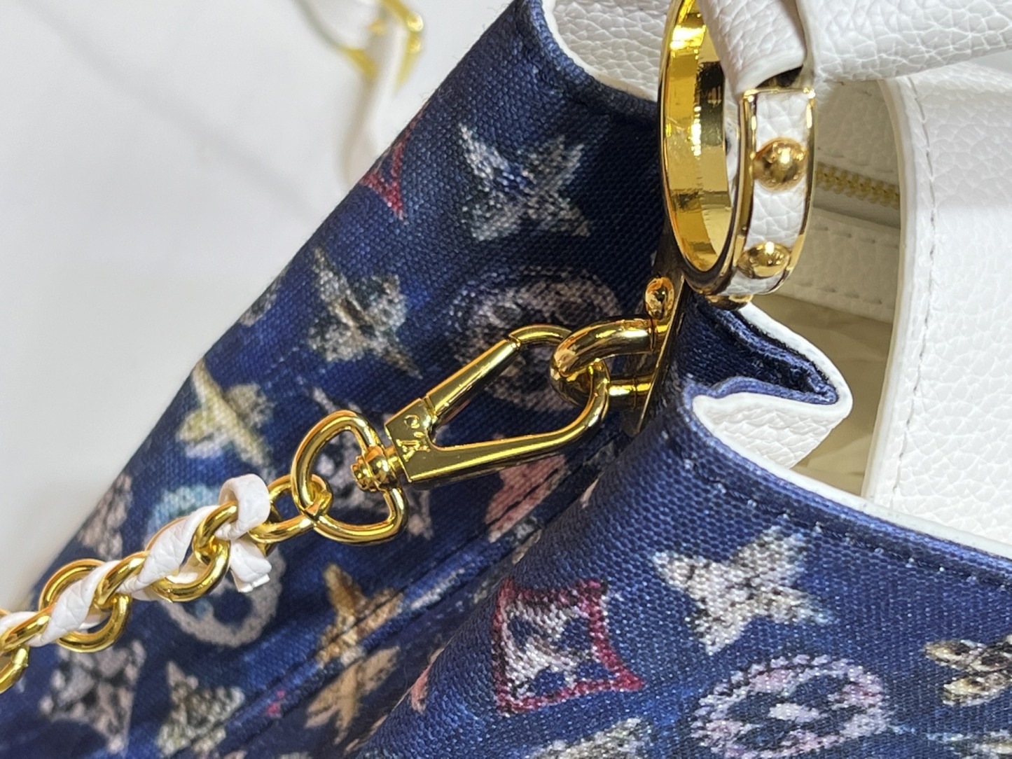 LOUIS VUITTON（ルイヴィトン）CAPUCINES M59939 M94519