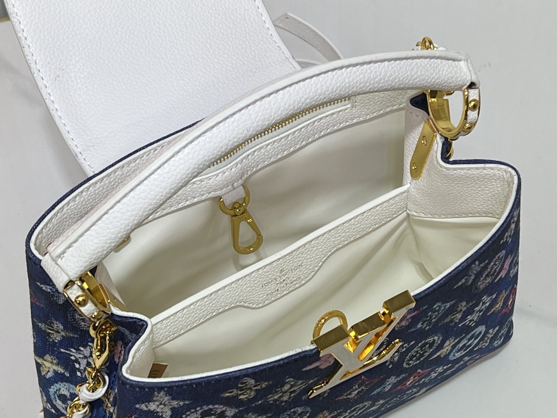 LOUIS VUITTON（ルイヴィトン）CAPUCINES M59939 M94519
